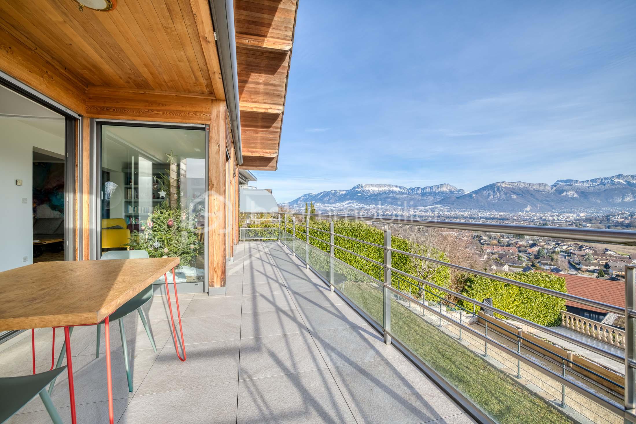 Maison contemporaine de 212 m² - R.jpg