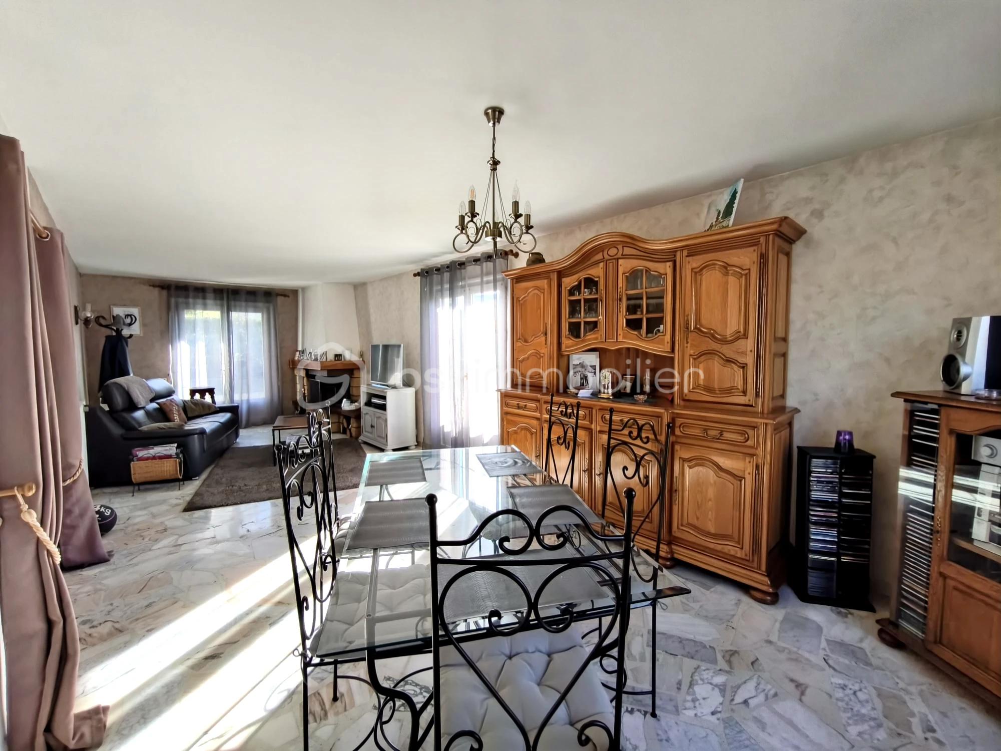Maison de 96 m² - f1572353-ac75-4e5b-aaff-fcff462ac023.jpg
