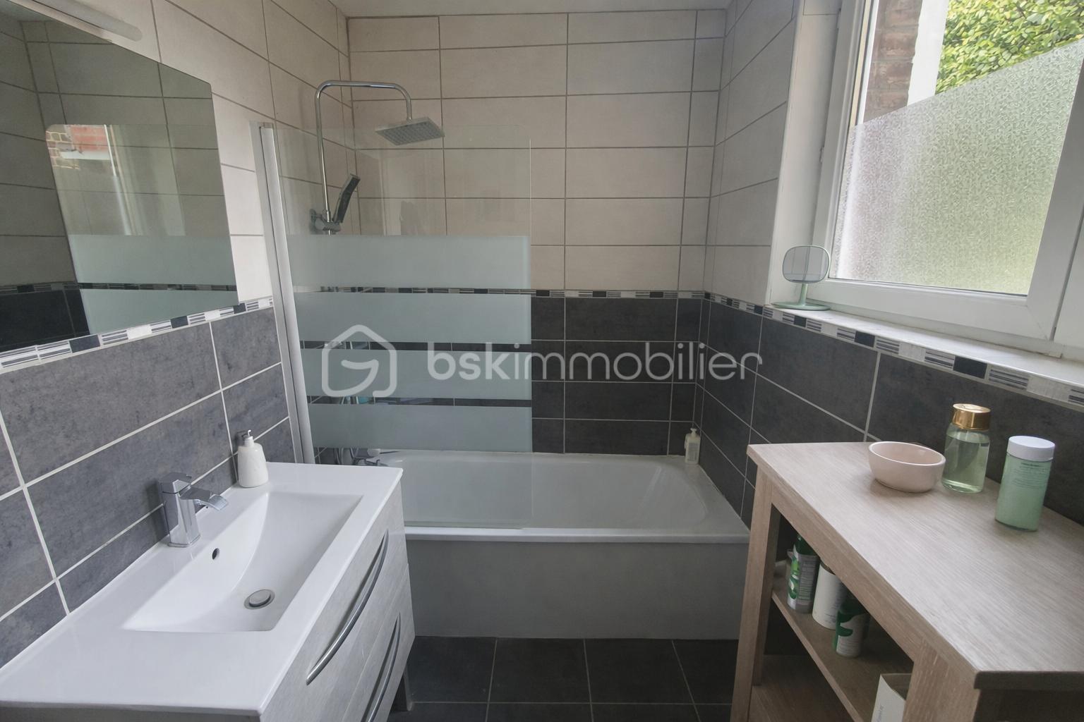 Maison de village de 158 m² - Salle de bain.png