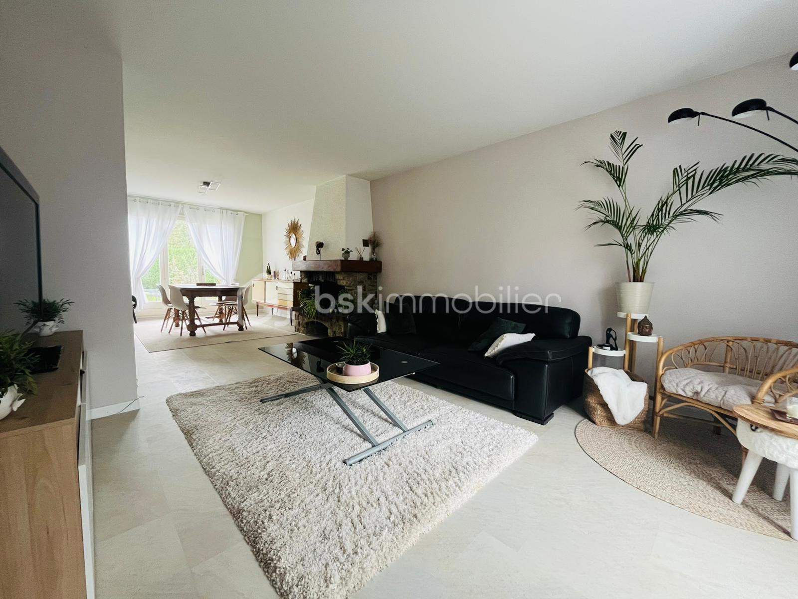 Maison traditionnelle de 151 m² - IMG-20250926-WA0019.jpg
