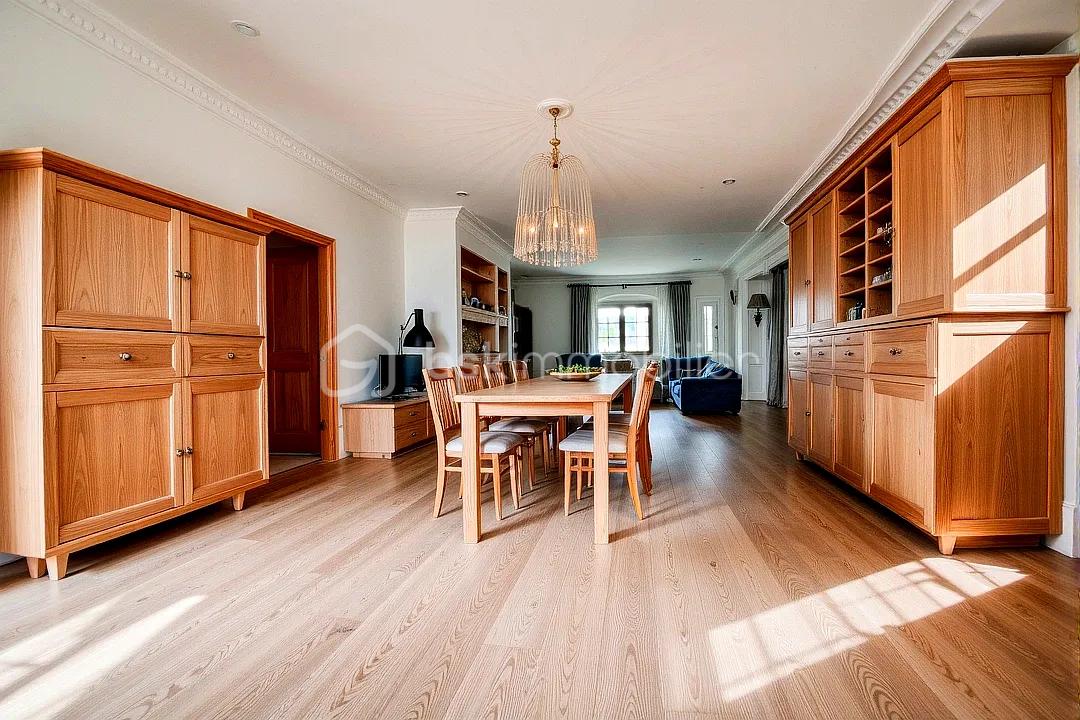 Maison en pierre de 160 m² - liloo-downloadergGsWjH