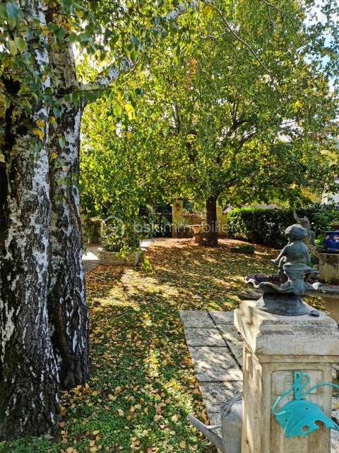 Maison de village de 211 m²