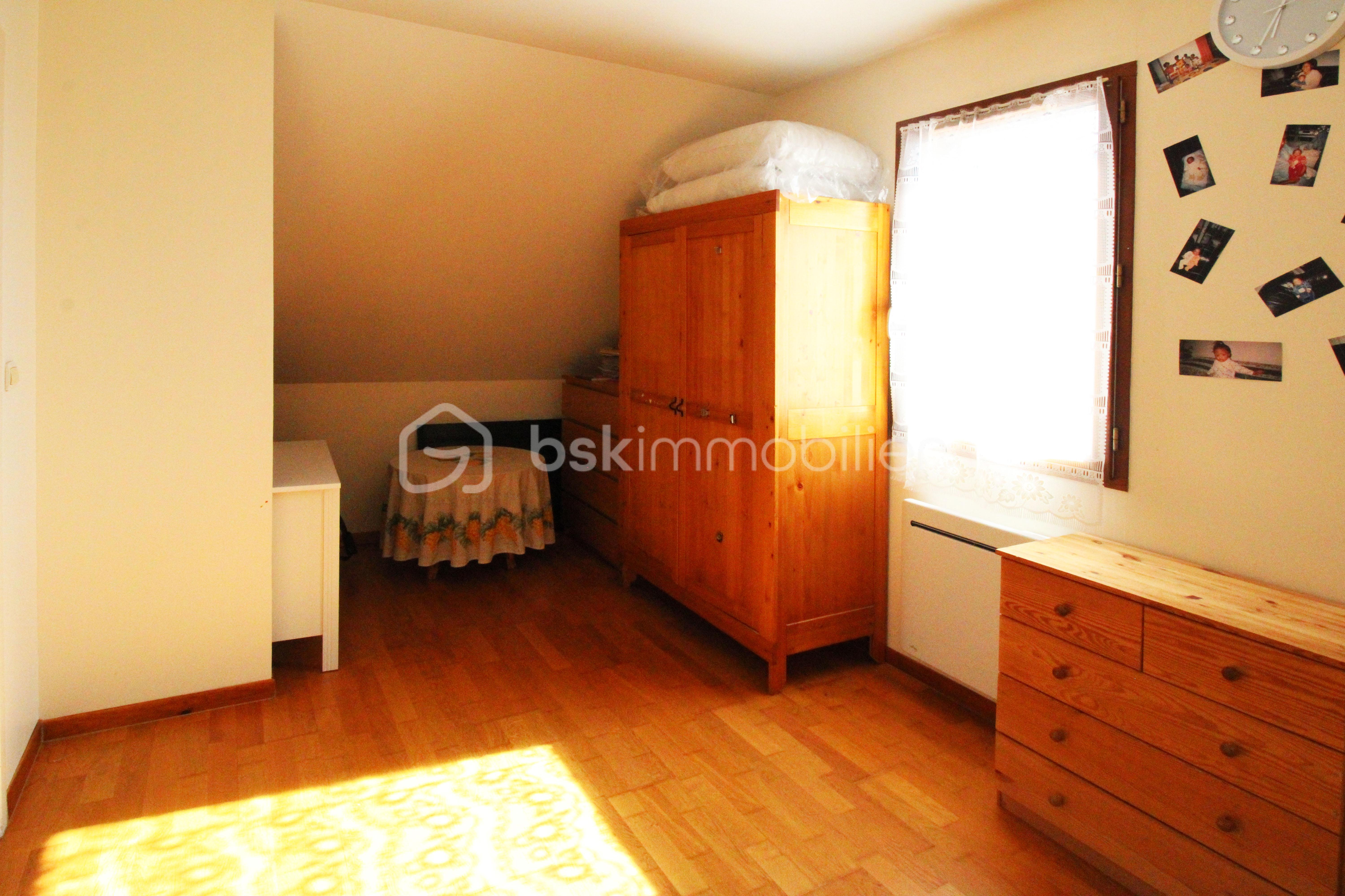 Maison traditionnelle de 139 m² - CH2.jpg