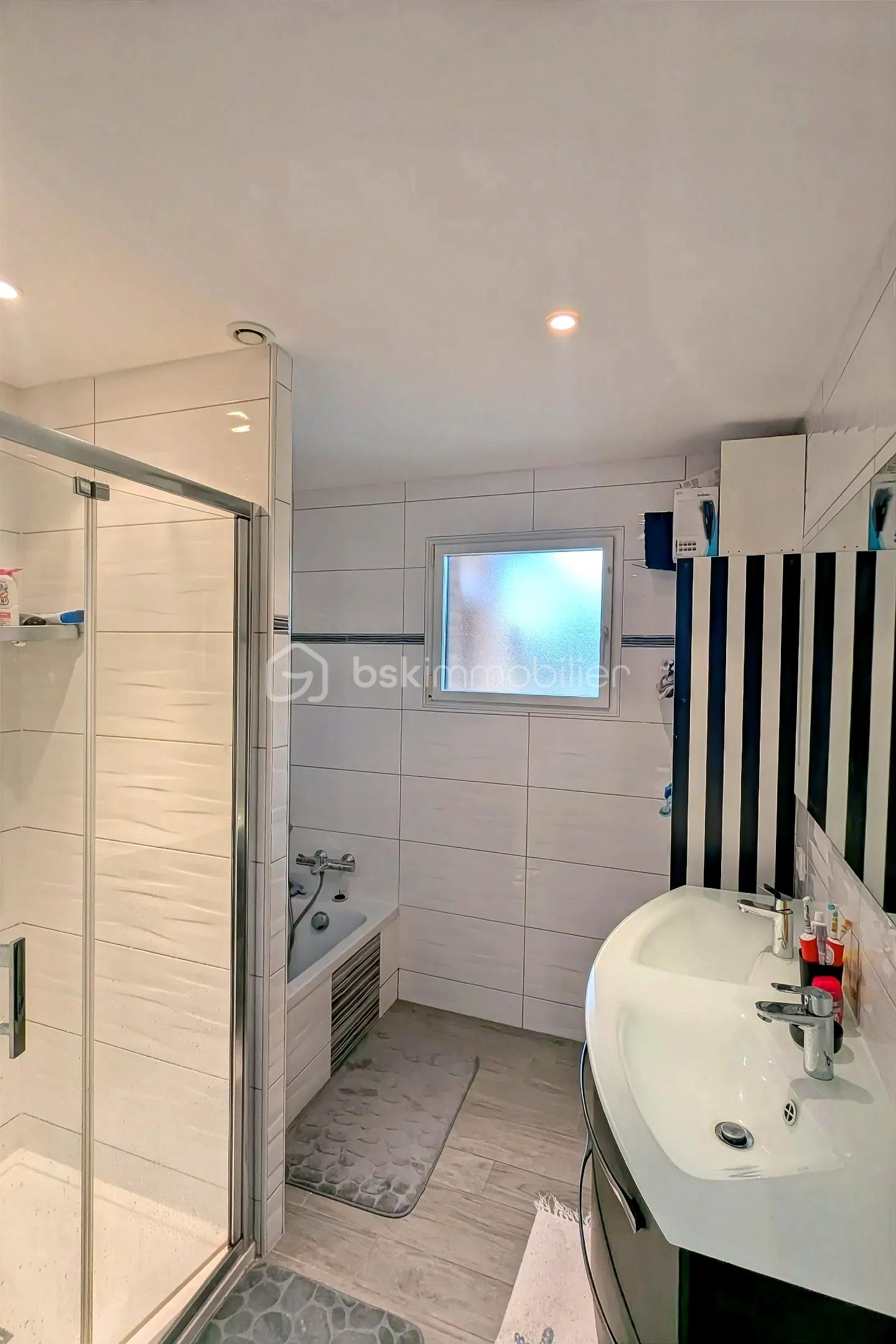 Maison de 113 m² - hoqi-789f20173bb44dd59db45d2ca3a102cc.jpg