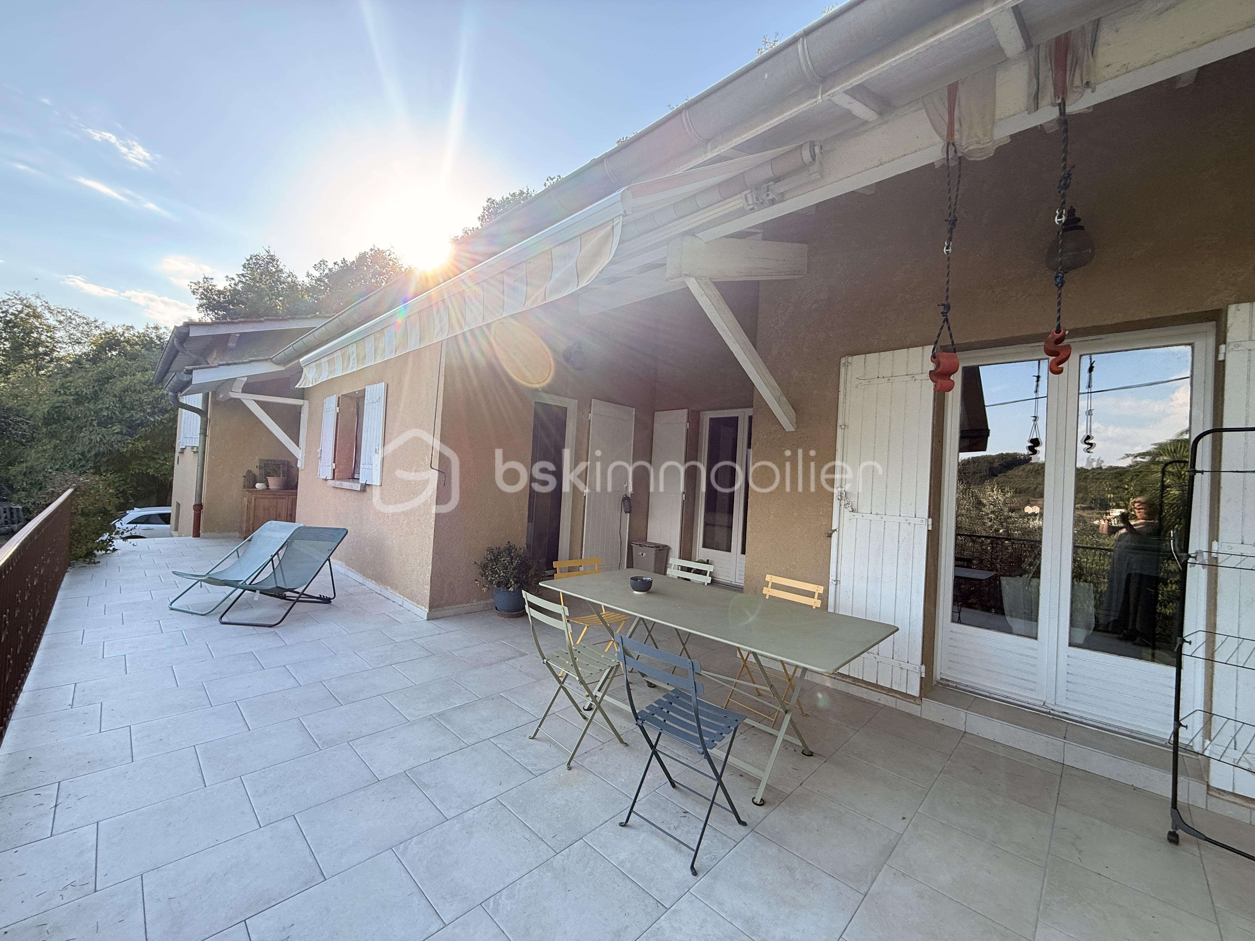 Maison 4 pièces 109 m² · à Geyssans · 109 m² · 289 000 €