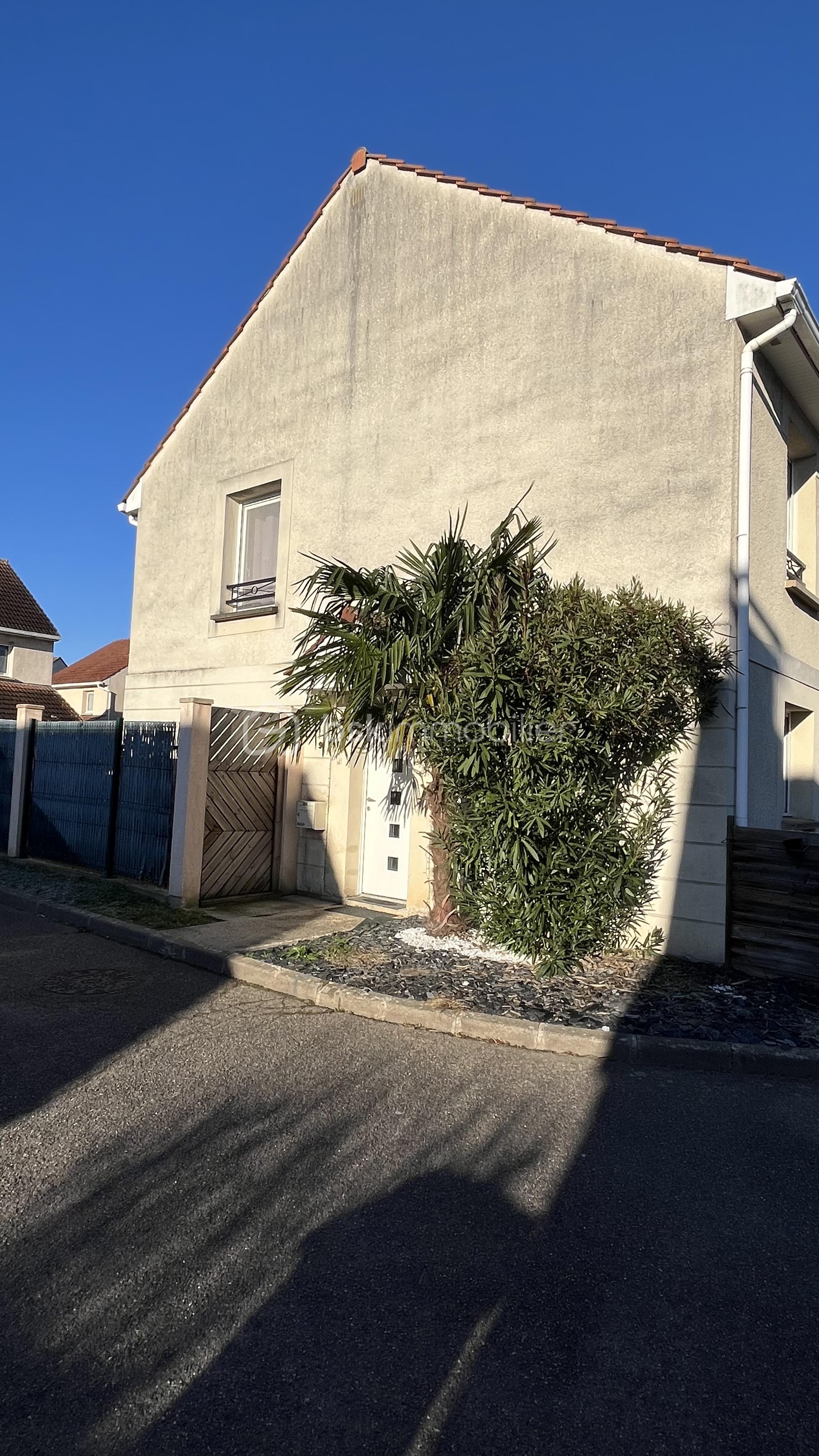 Maison contemporaine de 115 m² - tempImagegrkb9s.png