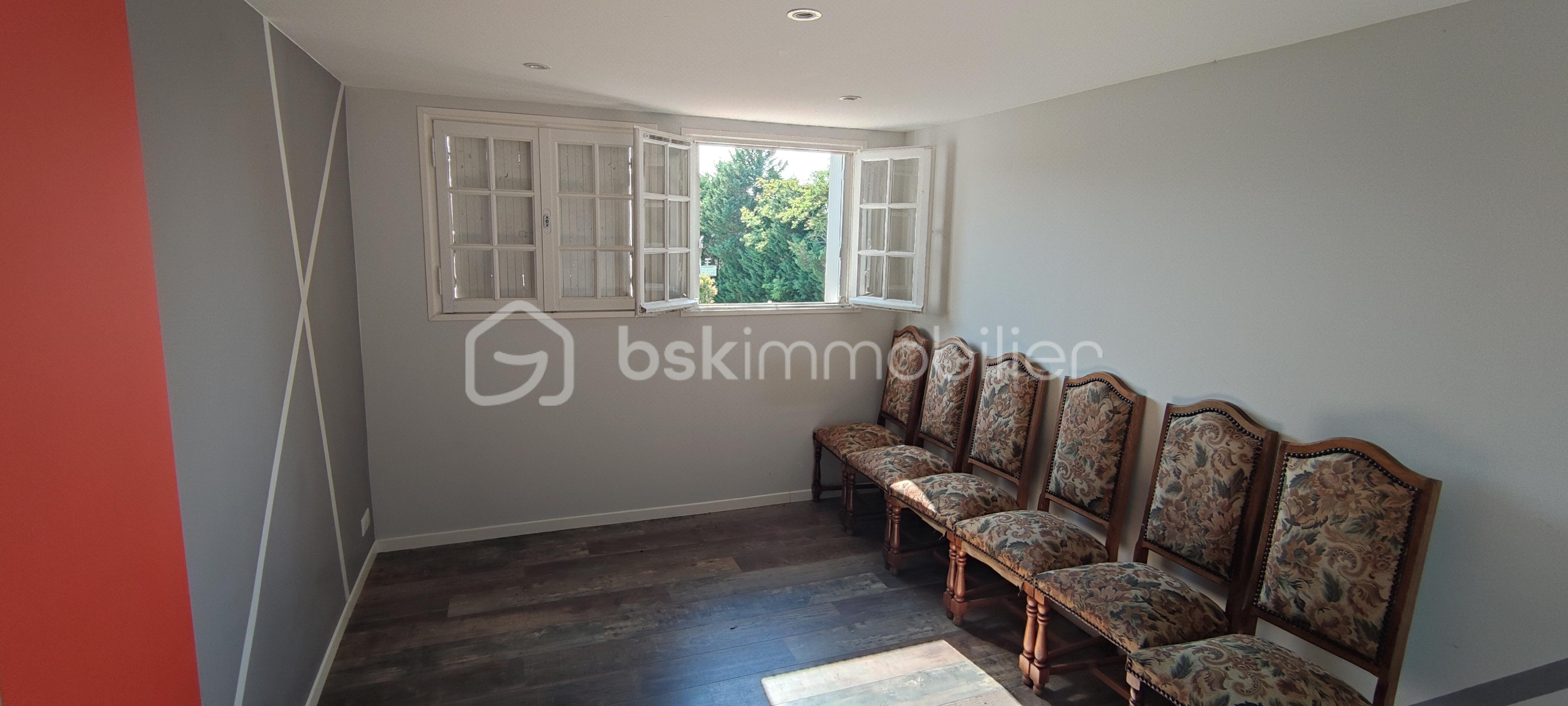 Maison de 125 m² - 1755182644006.jpg