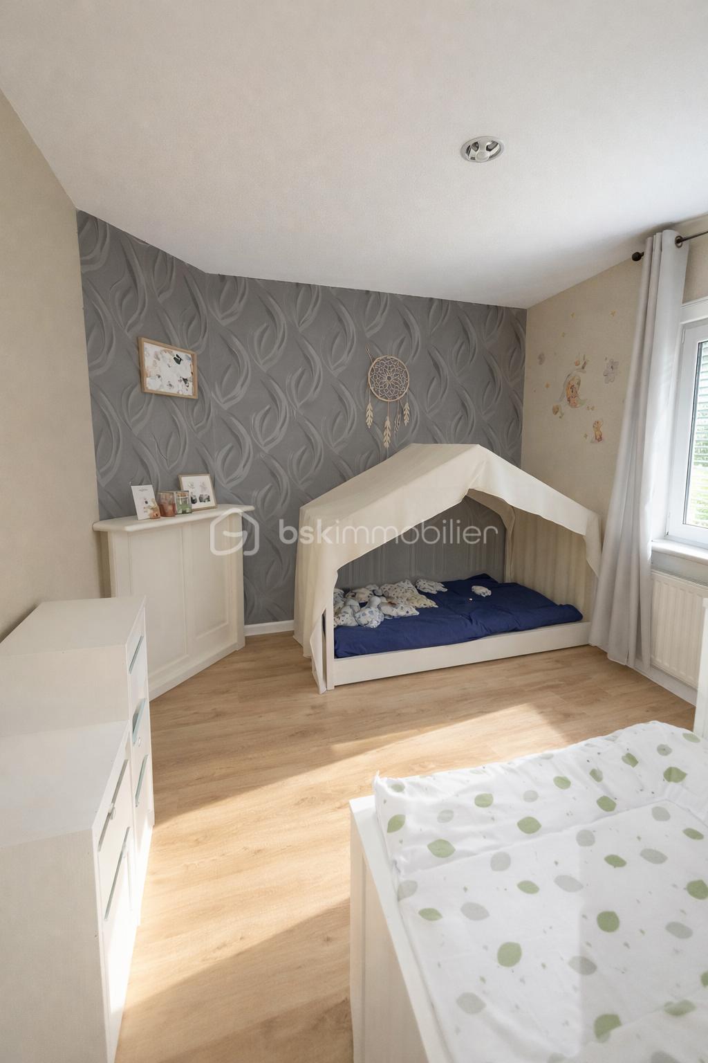 Maison de 102 m² - chbre1.png