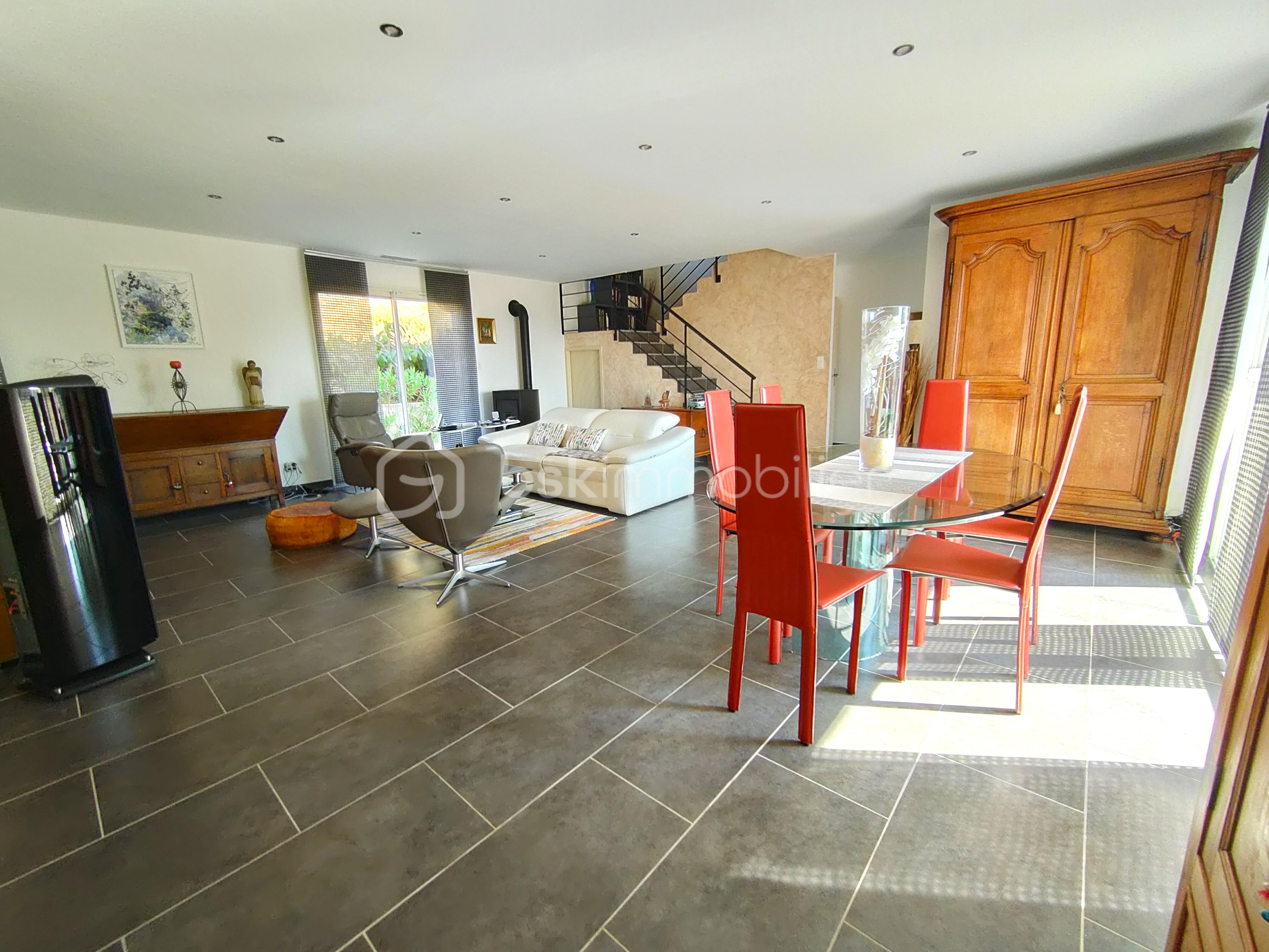 Maison de 165 m² - IMG20250630095950.1.jpg