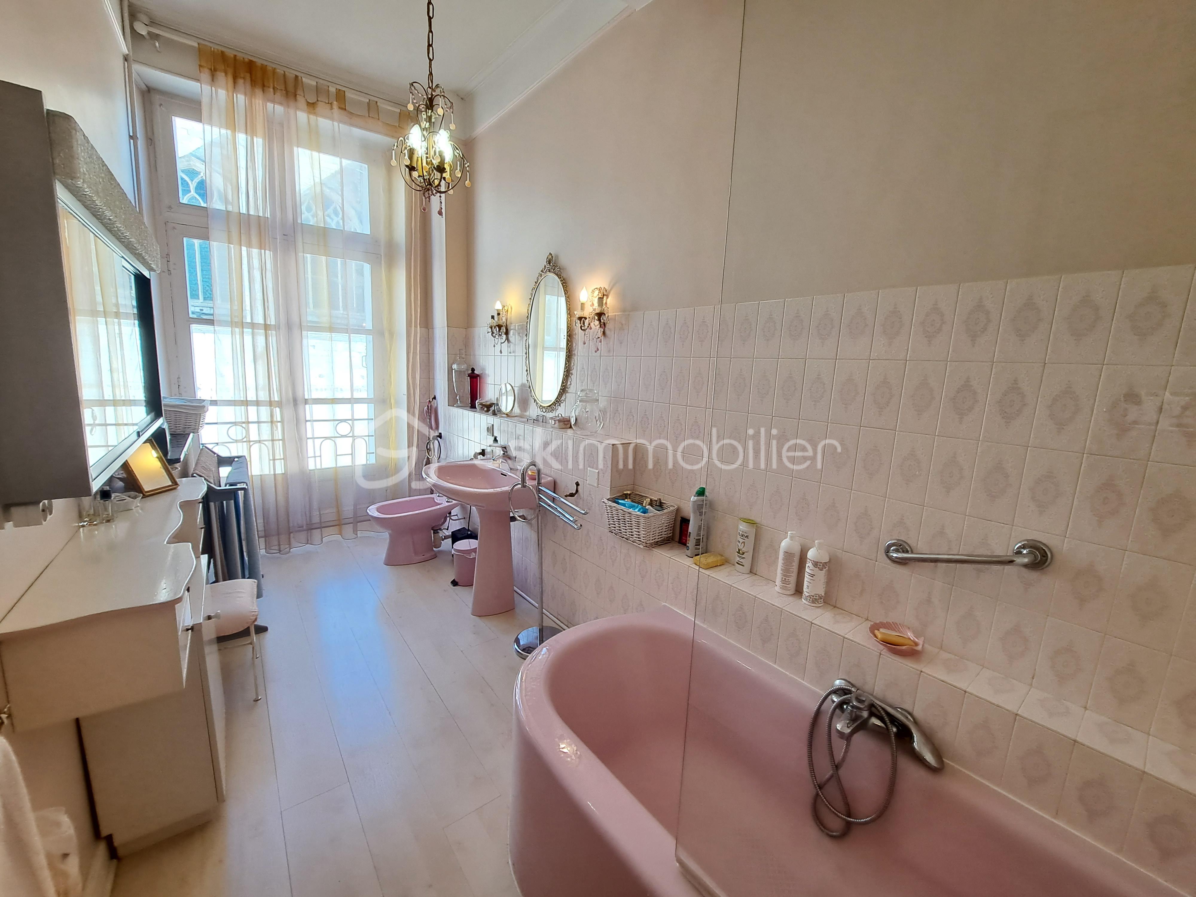 Maison de ville de 288 m² - cesar carvalho gascony masion vente condom gers investissement net 11.jpg