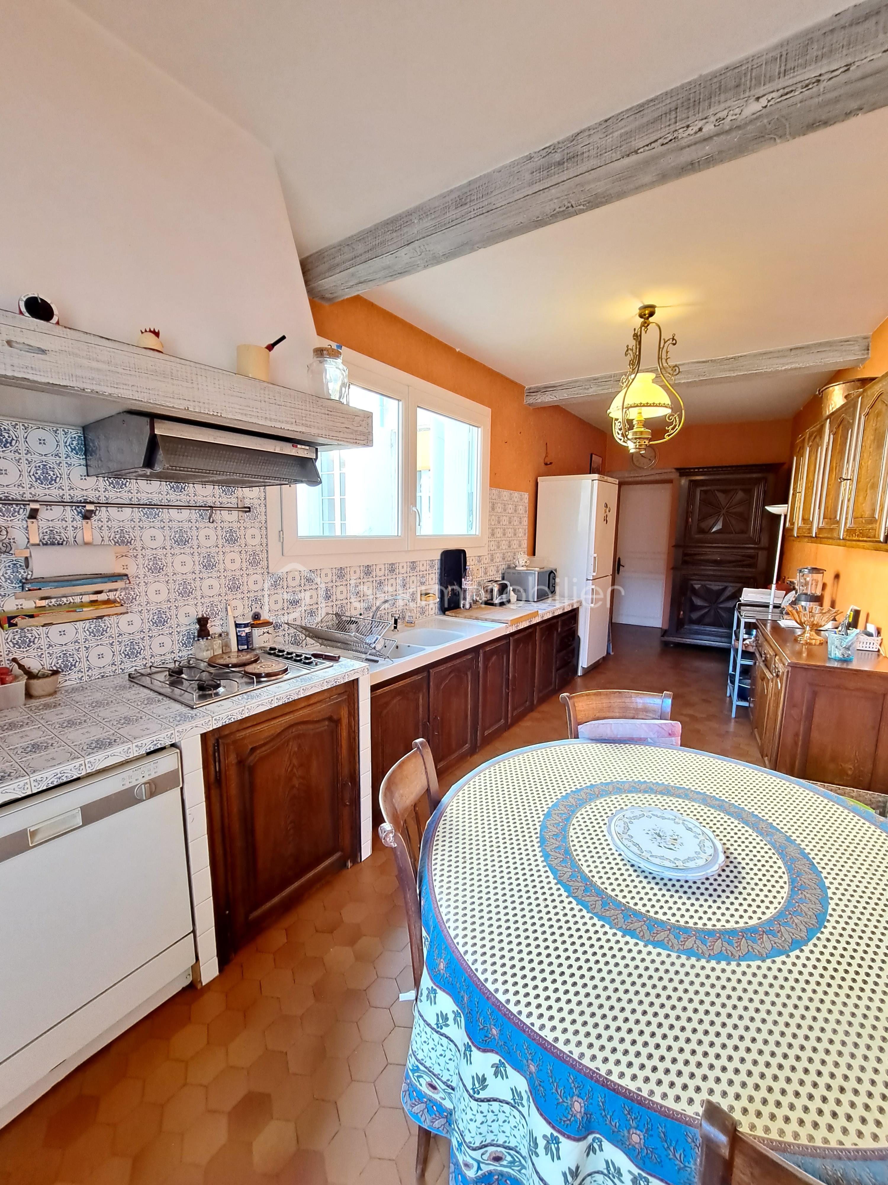 Maison de ville de 288 m² - cesar carvalho gascony masion vente condom gers investissement net 17.jpg