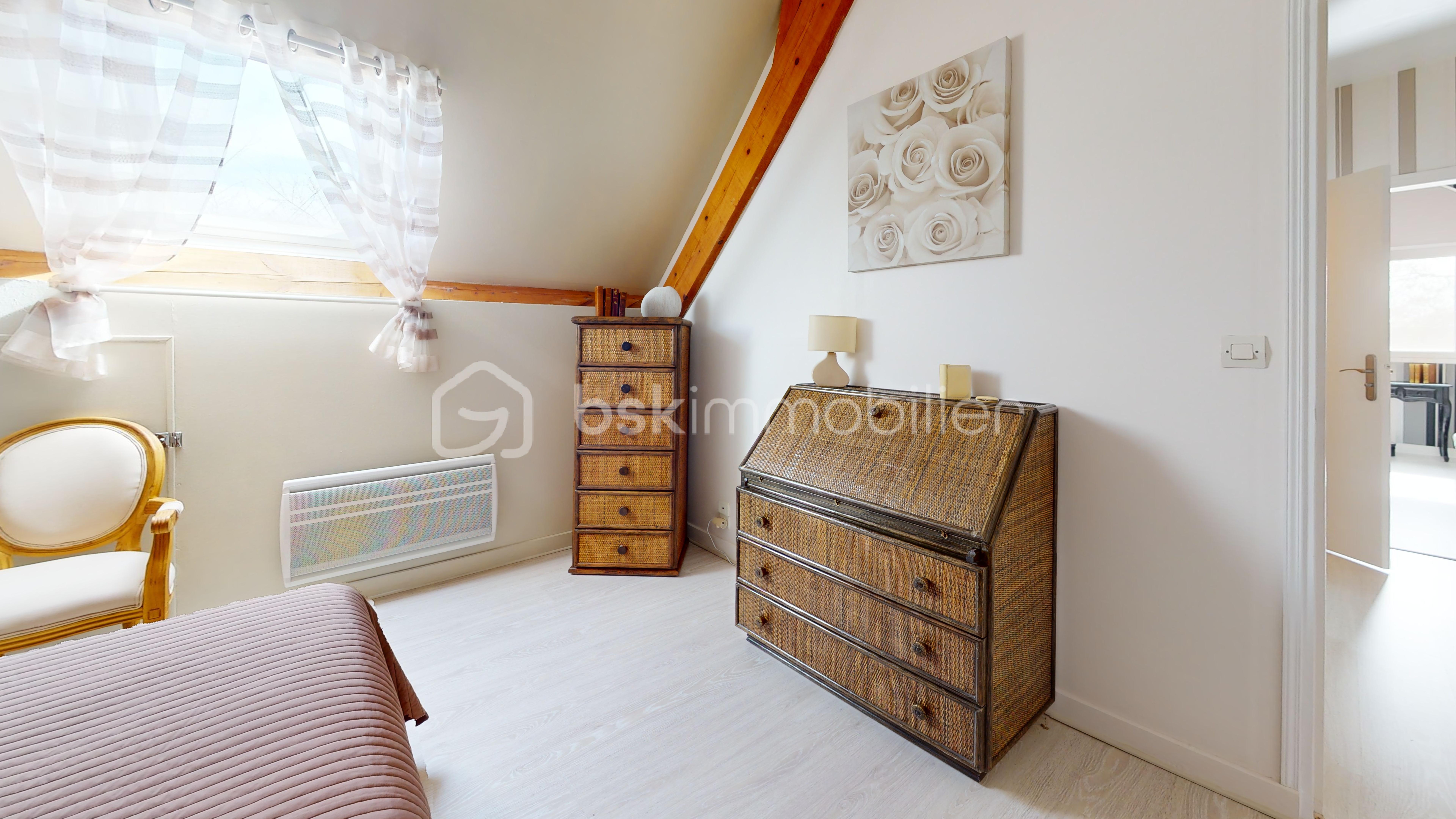 La-Morine-Bedroom 5.jpg