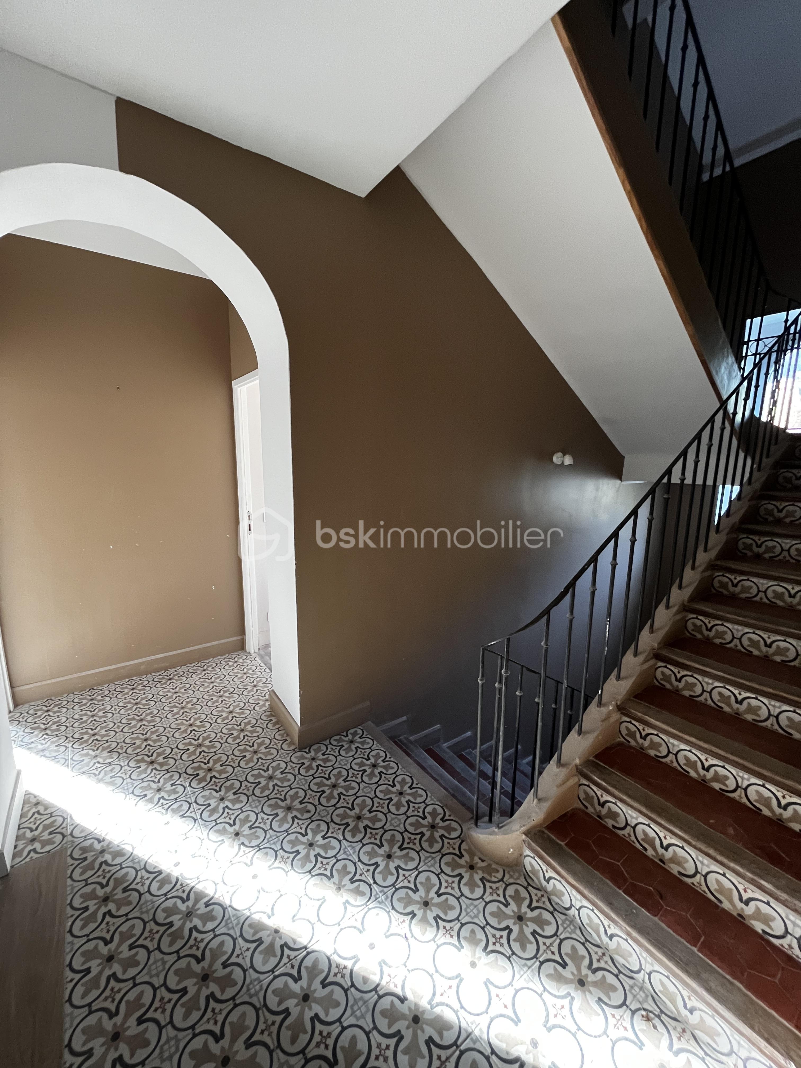 Local d'activités de 158 m² - IMG_7149.jpeg