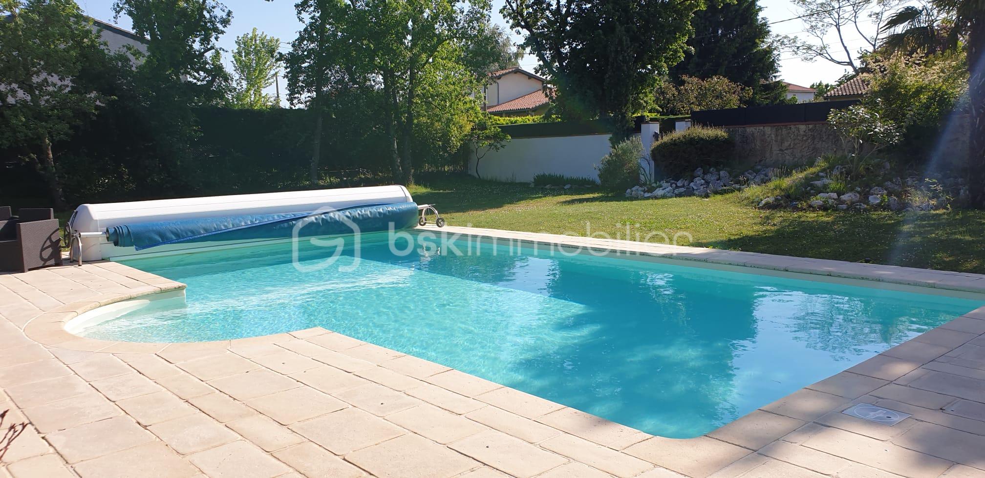 Maison de 200 m² - d6805011-5669-4215-b525-019edafe377d.jpeg