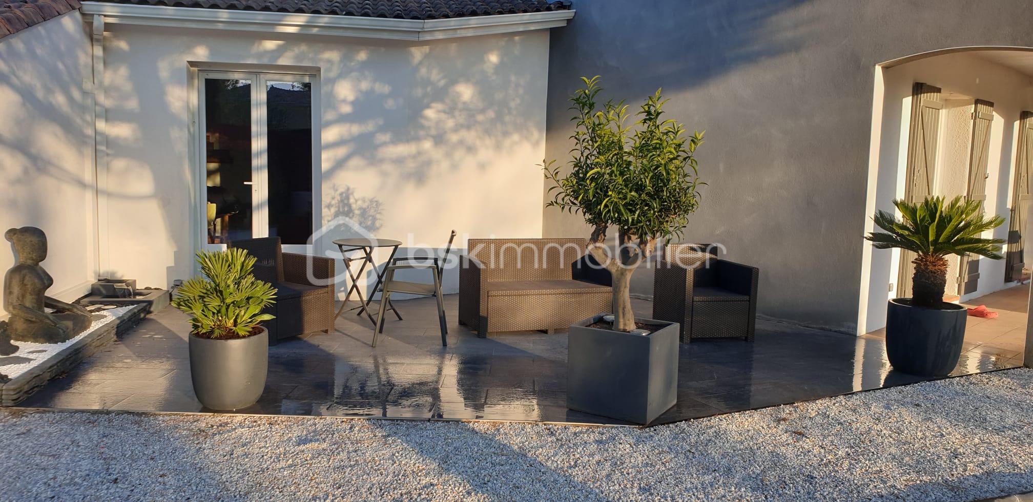 Maison de 200 m² - 450311b5-e7a1-424c-83e9-b1a859c1ab06.jpeg