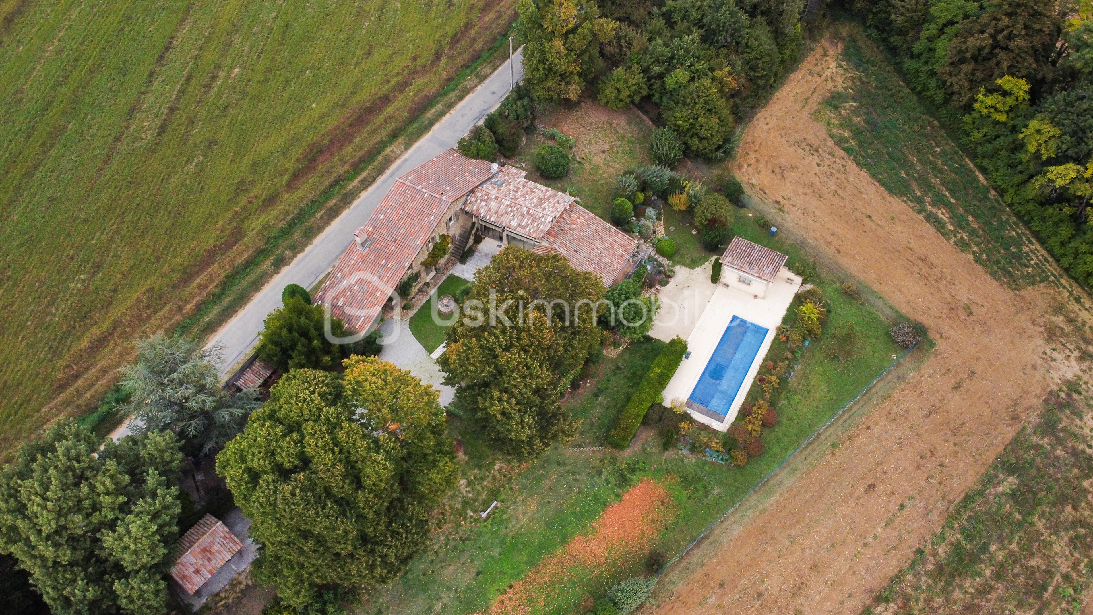 ST BARDOUX DRONE2.jpg