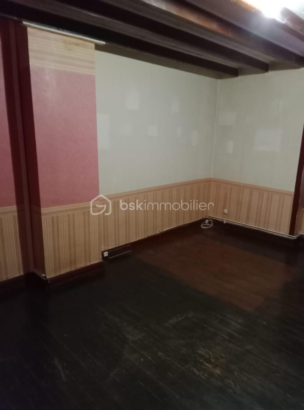 Maison de village de 92 m² - CHAMBRE 2.jpg