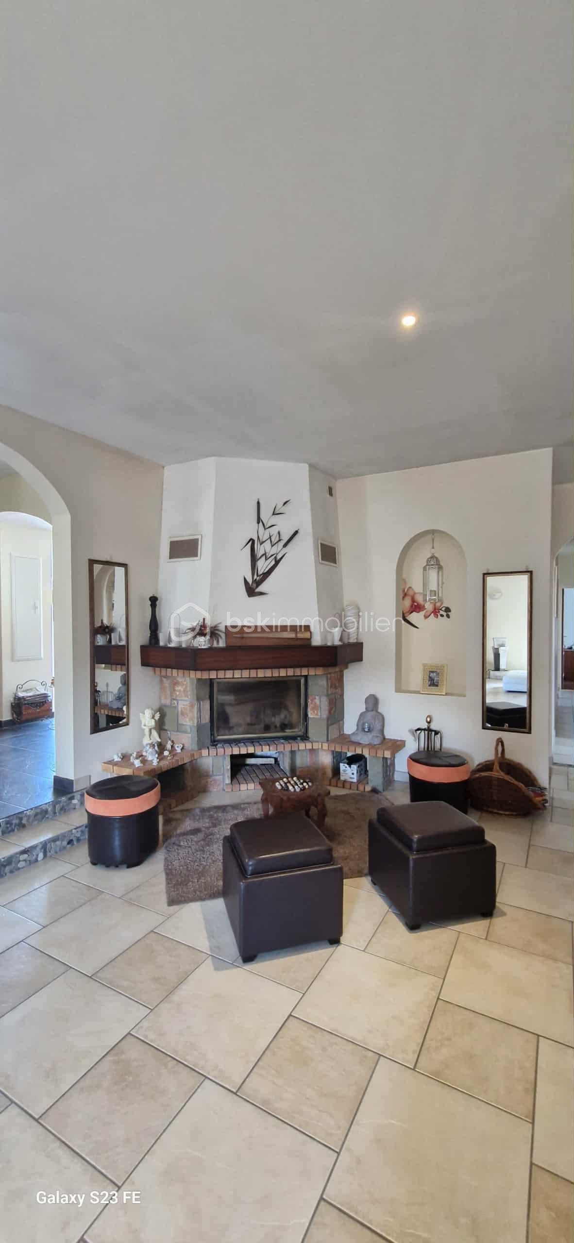 Maison de 310 m² - 7093ec32-608f-4df2-bd81-5270ed489491.jpg