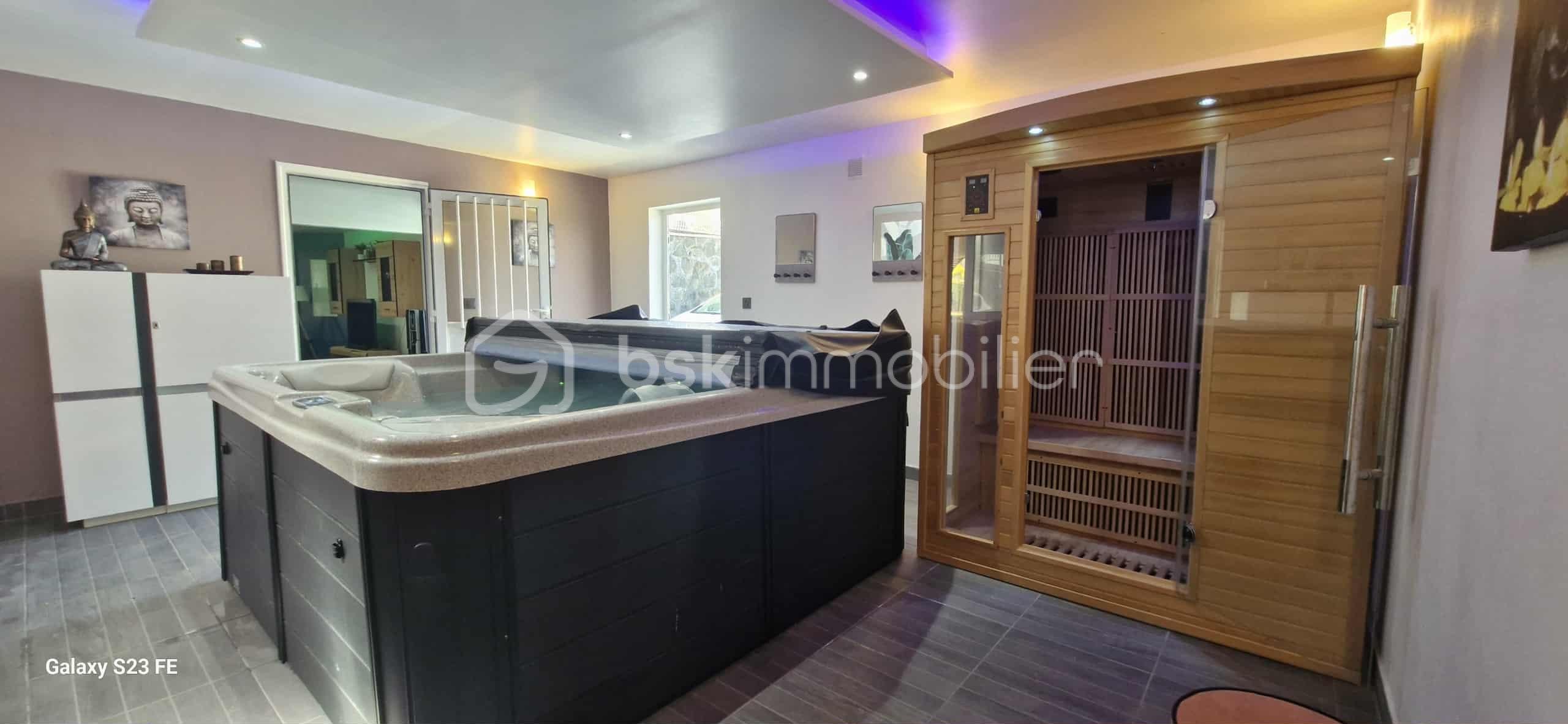 Maison de 310 m² - 2e02a885-d68f-46da-ac9c-eaf75b07de3a.jpg