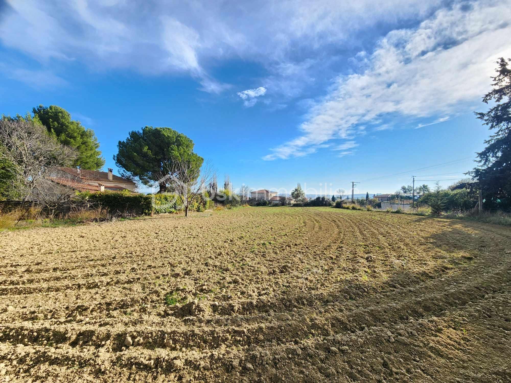 Terrain de 1 777 m² - 472785795_1176752550541838_6021234891877705807_n.jpg