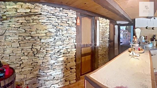 Maison en pierre de 93 m² - essertenne_00047.jpeg