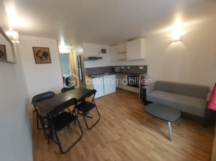 Immeuble mixte de 23,74 m² - 19.jpg
