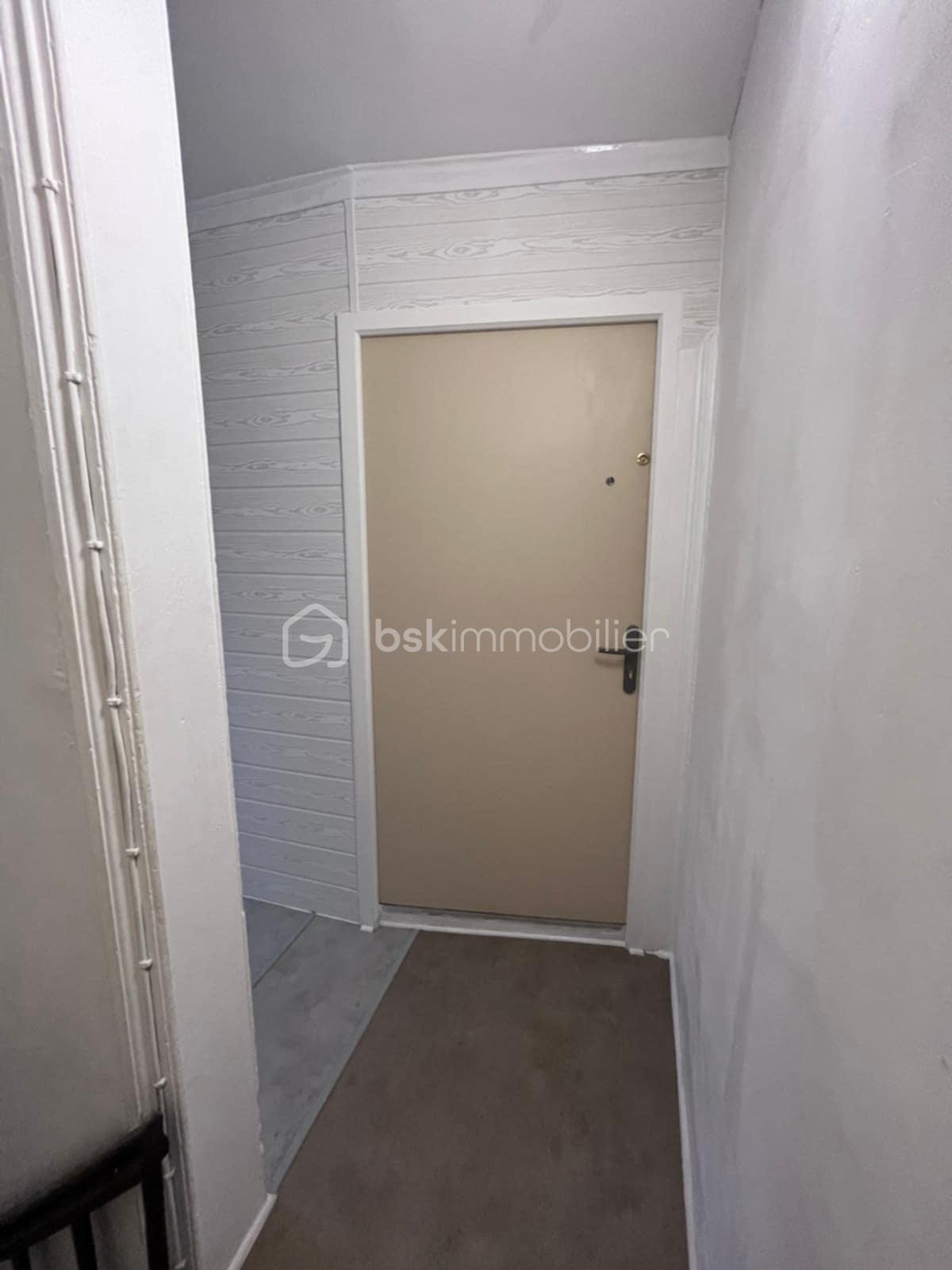 Immeuble mixte de 23,74 m² - 7.jpg