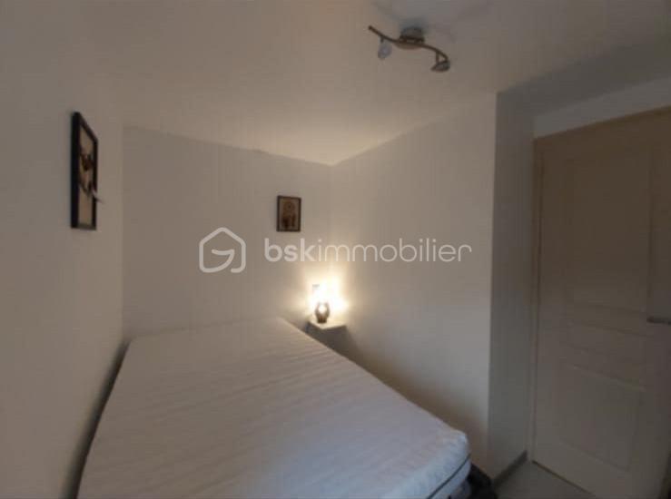 Immeuble mixte de 23,74 m² - 18.jpg