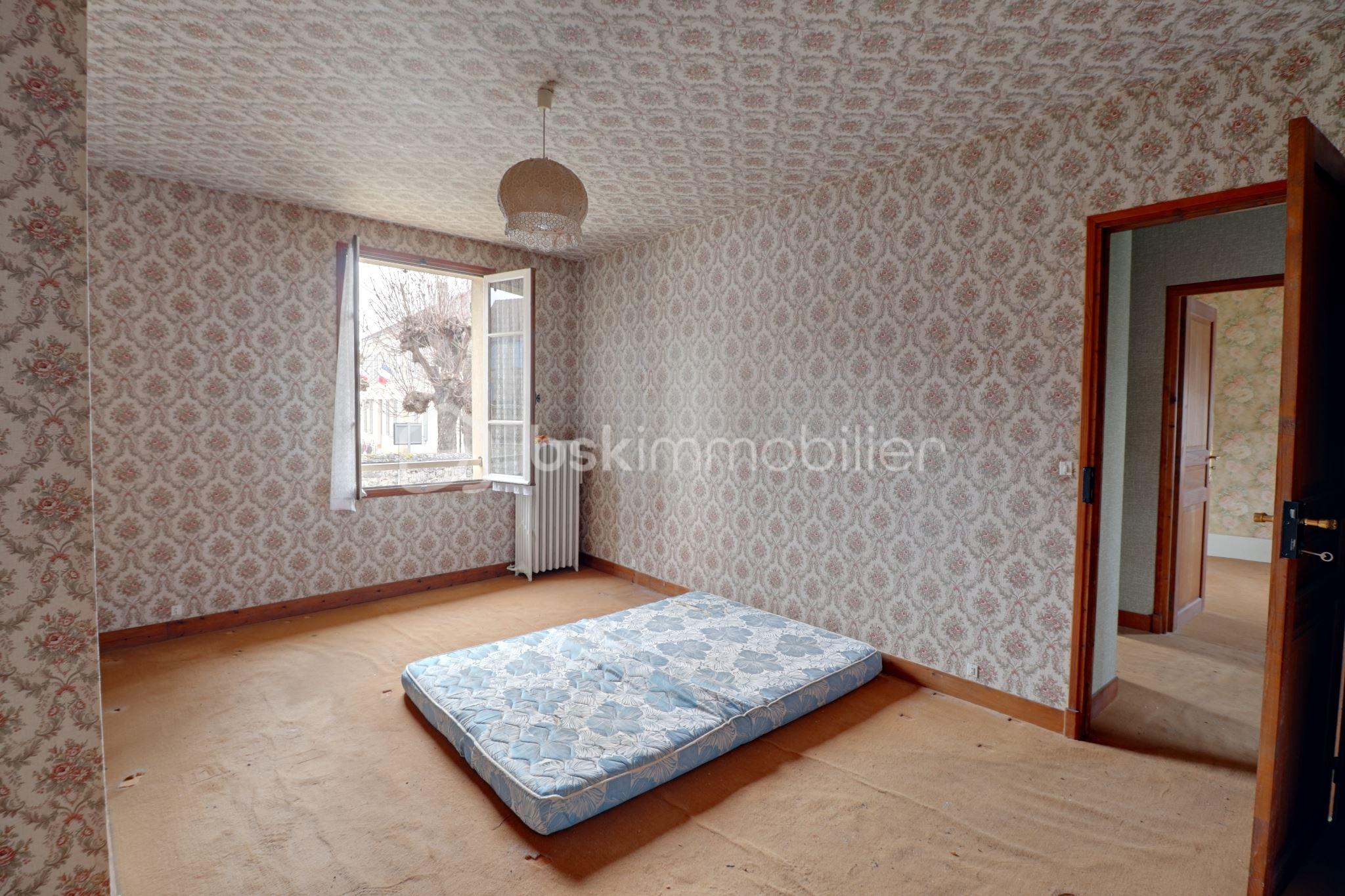 Maison de village de 133 m² - Chambre 1.1.jpg