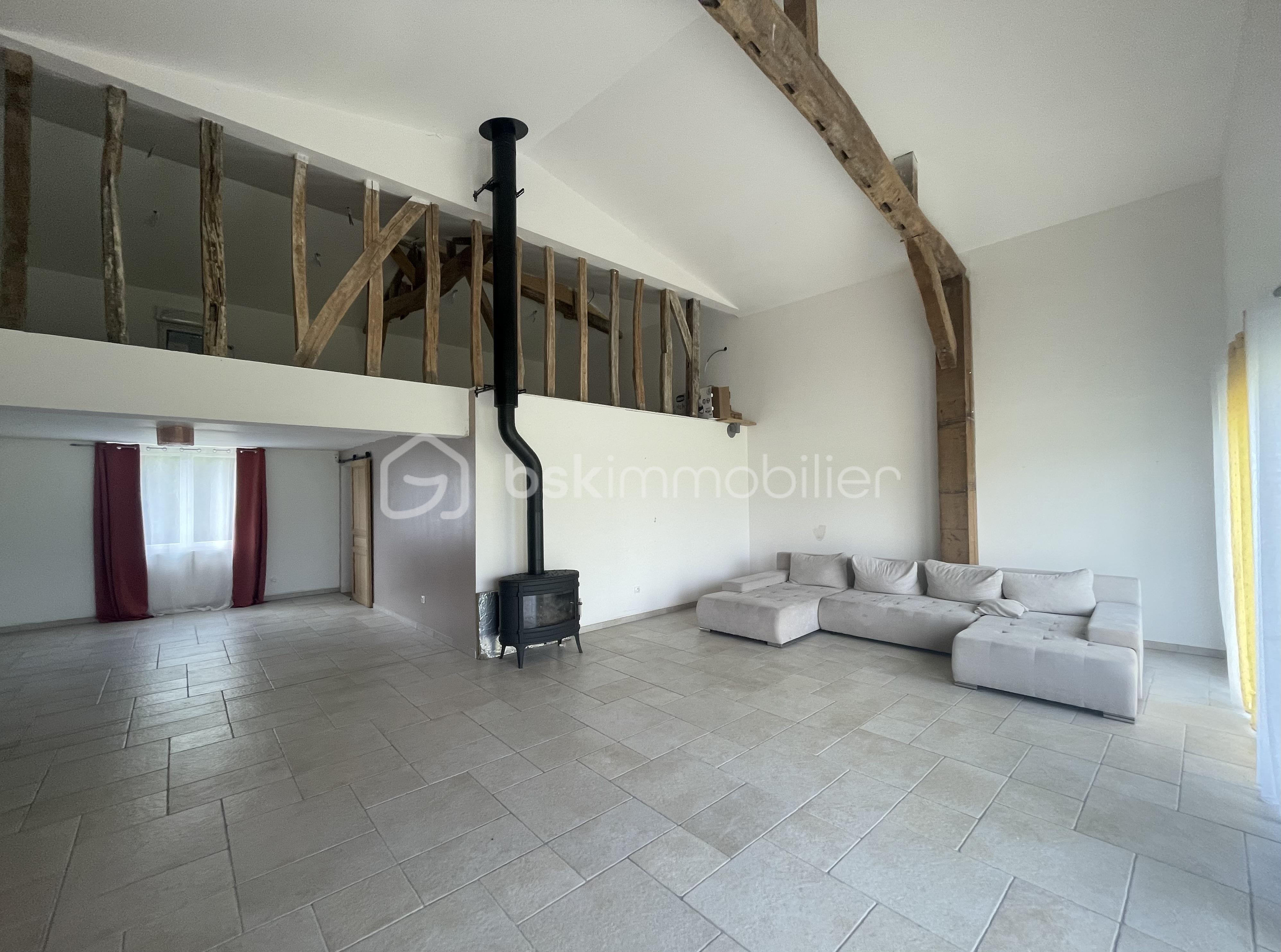 Maison de 246 m² - salon 3.jpg