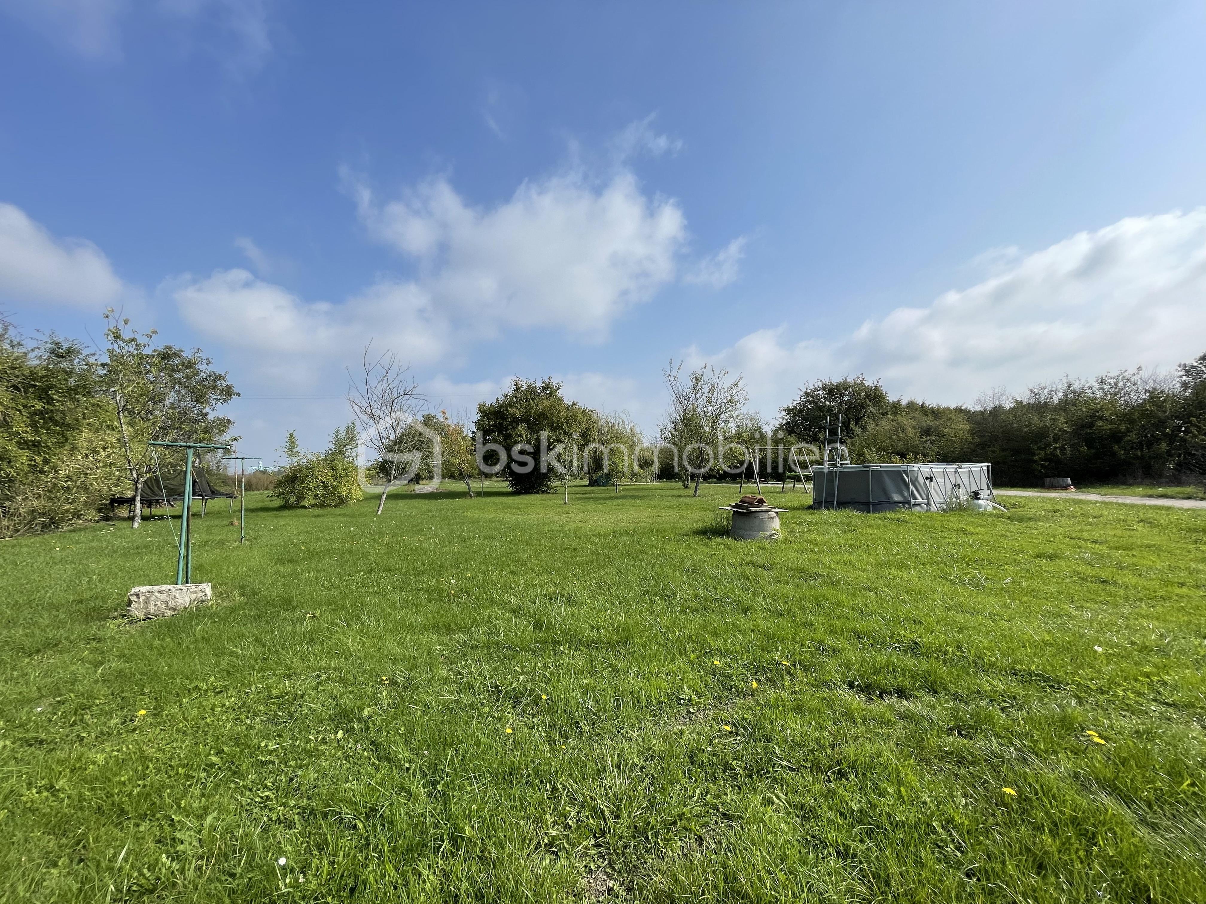 Maison de 246 m² - jardin .jpg