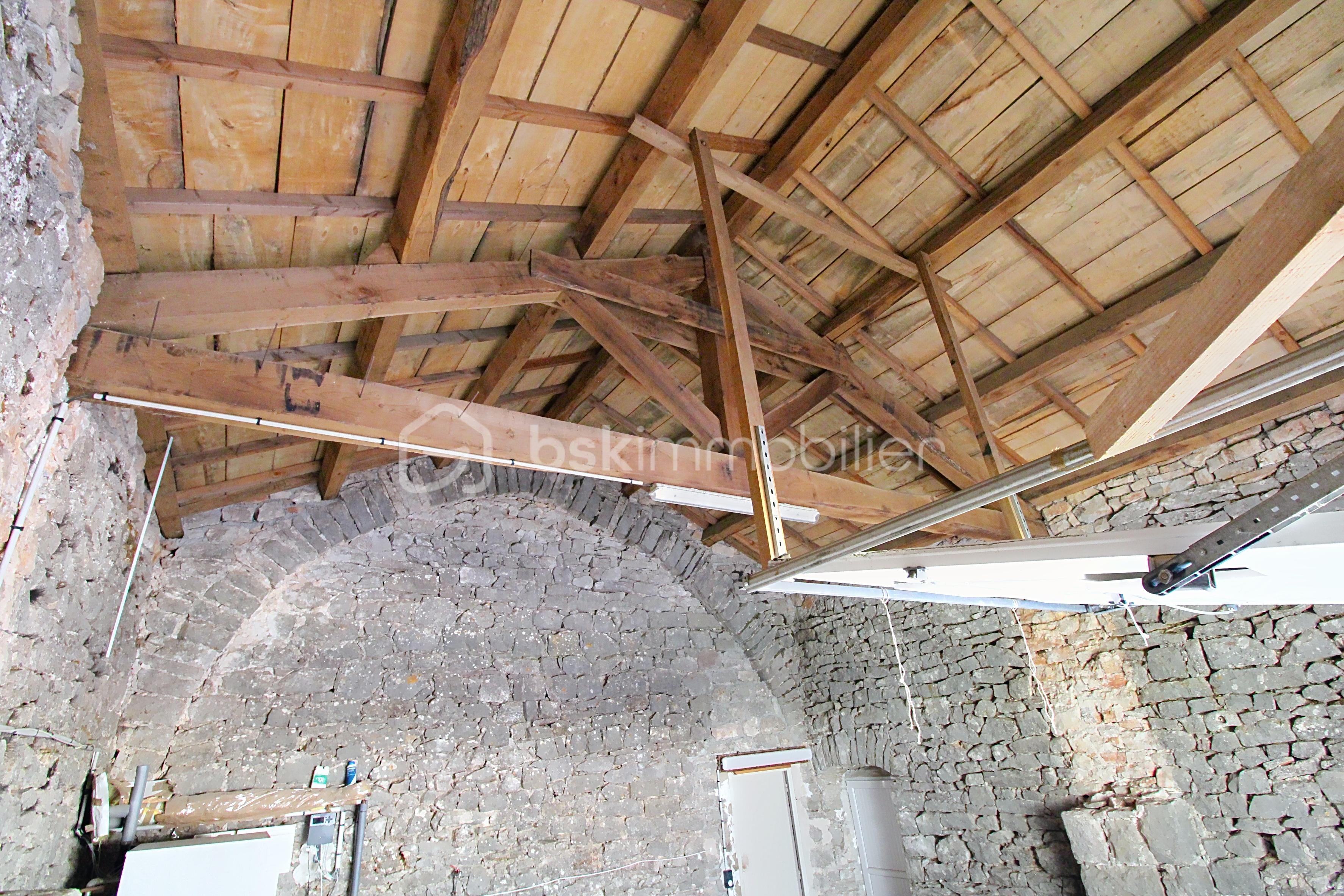 Corps de ferme de 110 m² - demo-tour-10-main-street_00001(39).jpeg