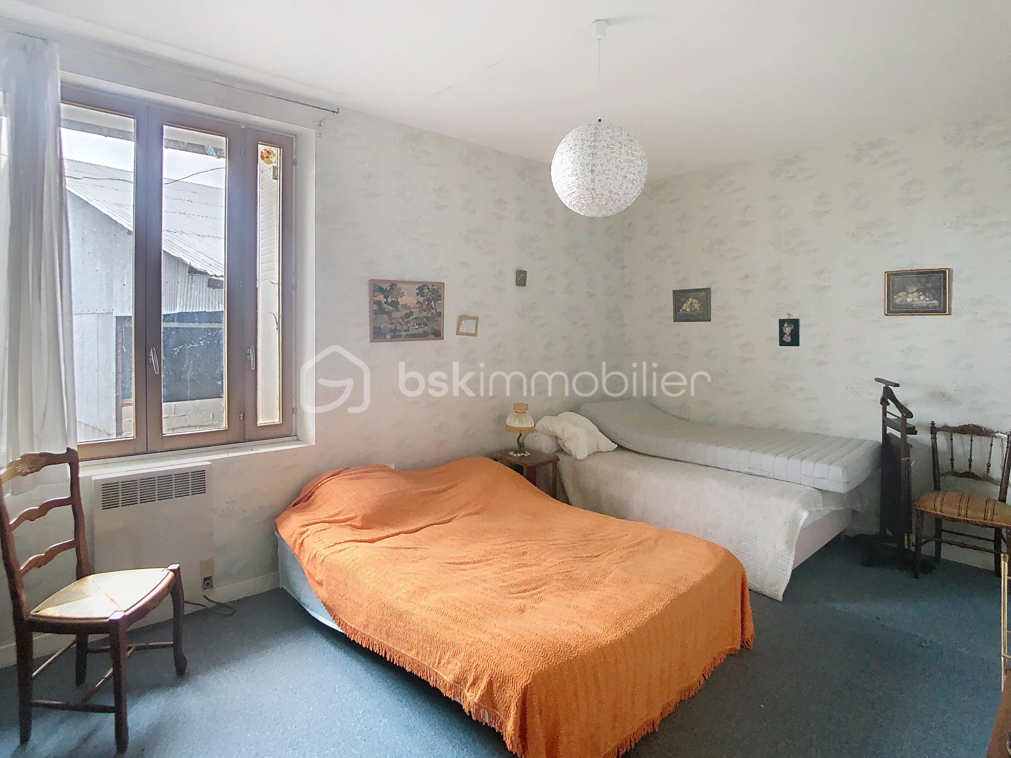 Maison de 241 m² - gondrecille_00018.jpg