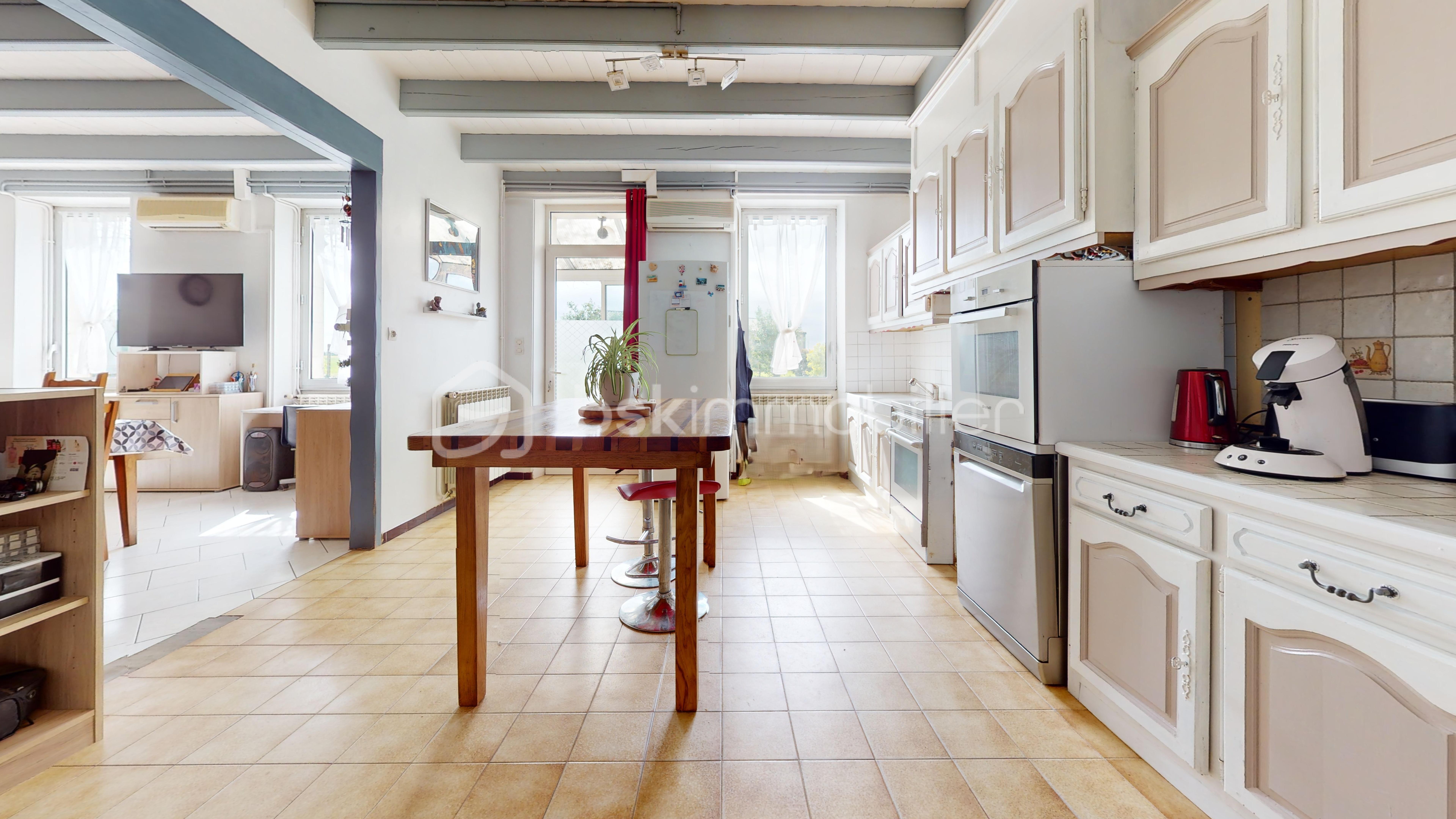 Maison-Plassay-mandat-n-xxxxxx-Kitchen 1.jpg