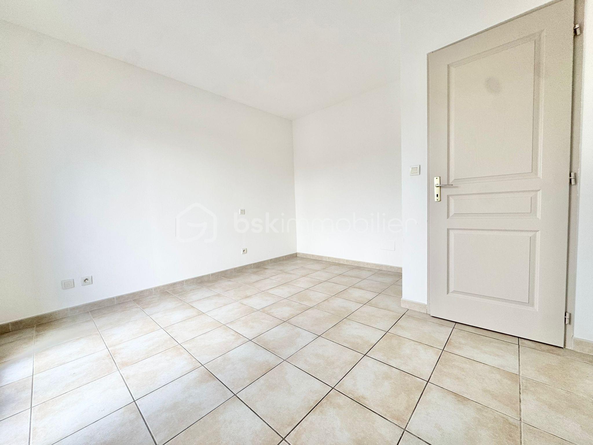 chambre 4 porte.jpeg