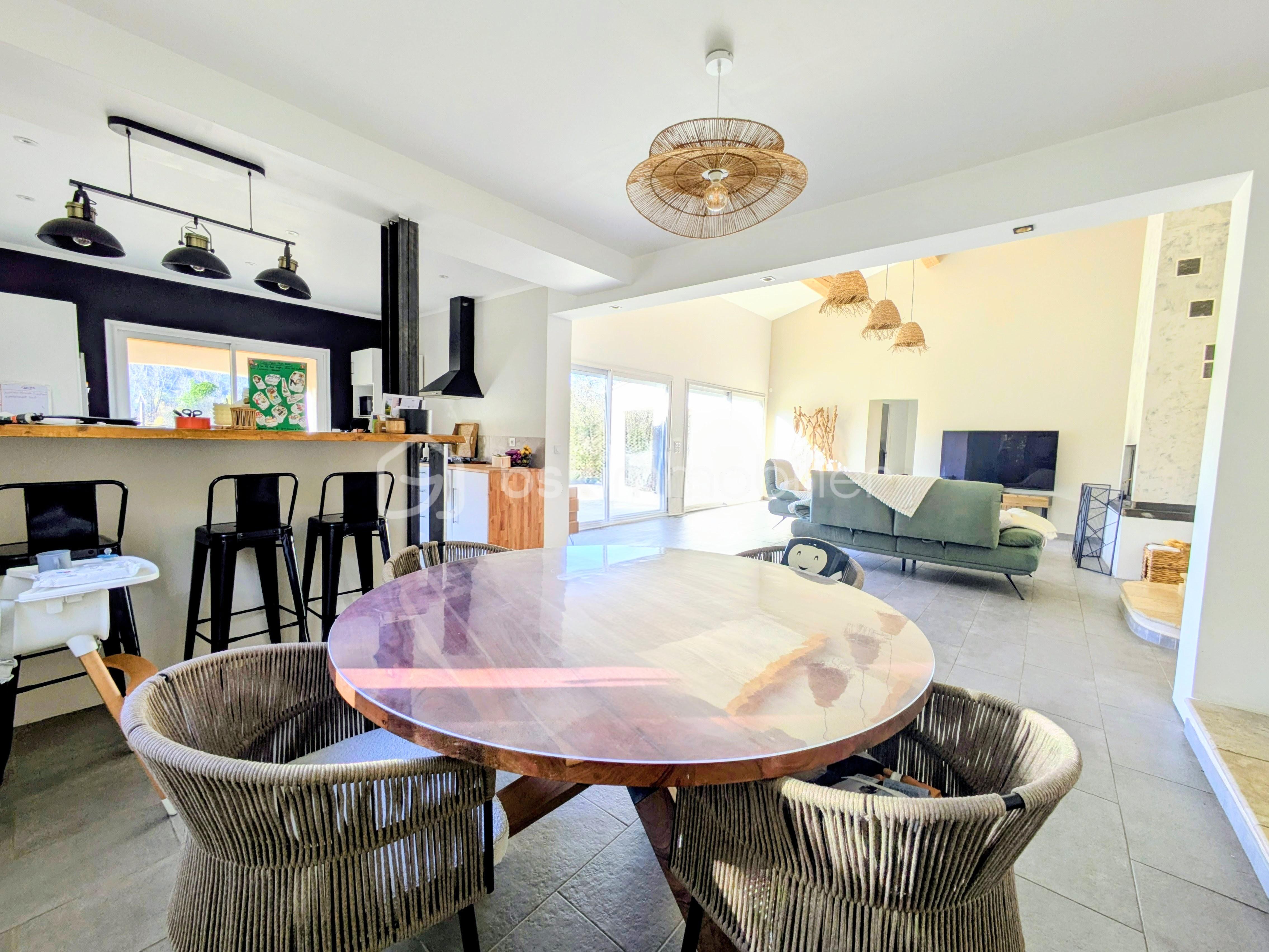 Maison contemporaine de 147 m² - PXL_20251117_123549762.RAW-01.COVER~2.jpg