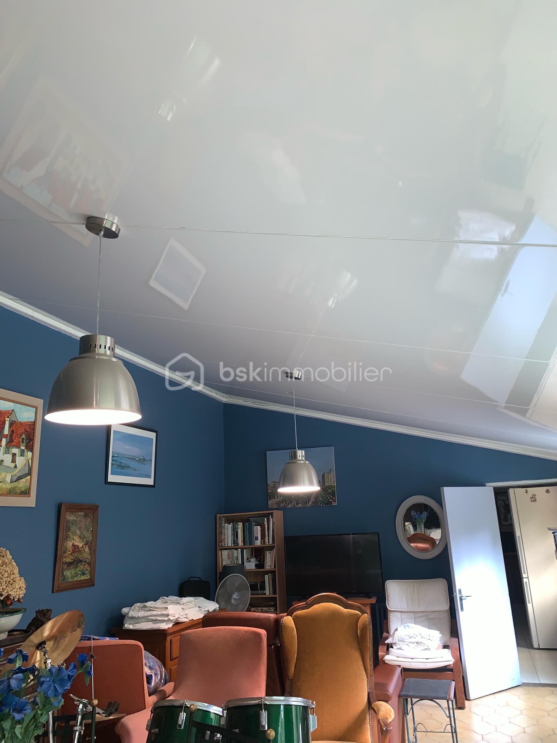 Local d activites de 636 m² - img5.jpg