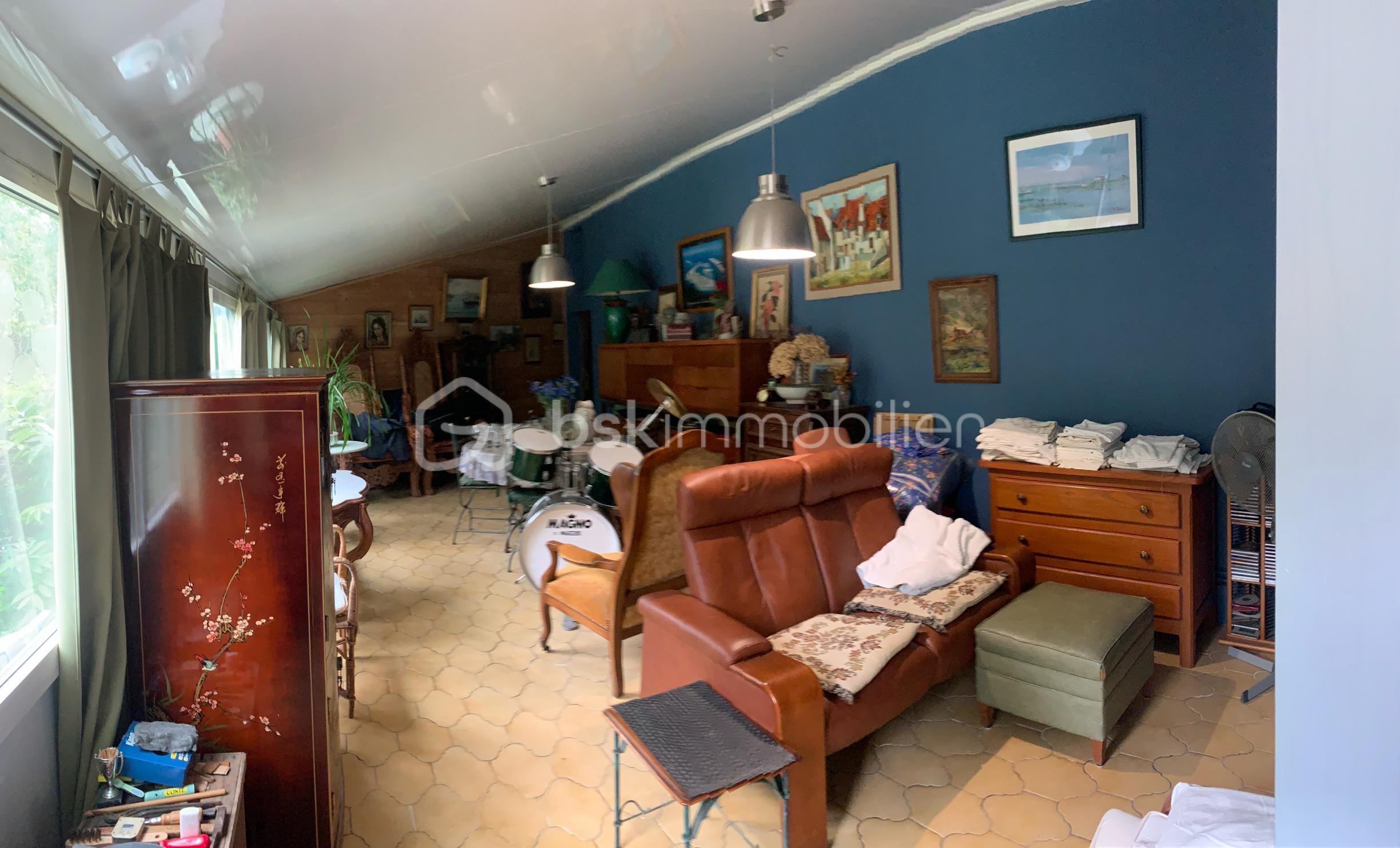 Local d activites de 636 m² - img19.jpg