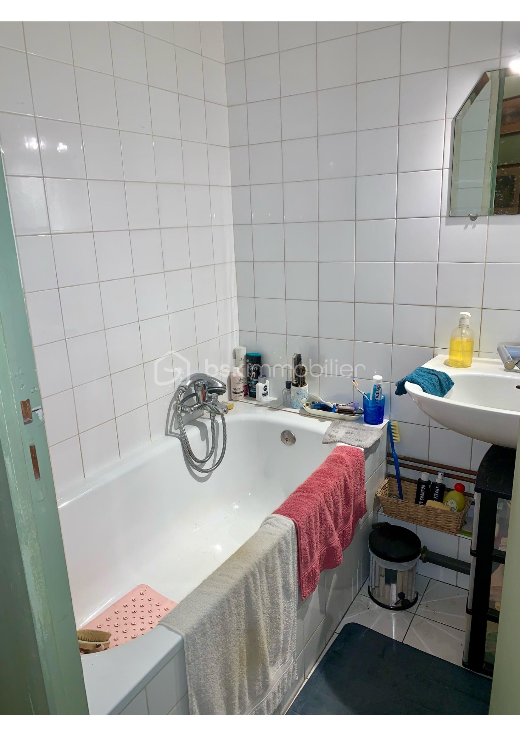 Local d activites de 636 m² - f37c9f4b1d334807cc646547d3d37acd58UE1NN7Vemskw2X-2.jpeg
