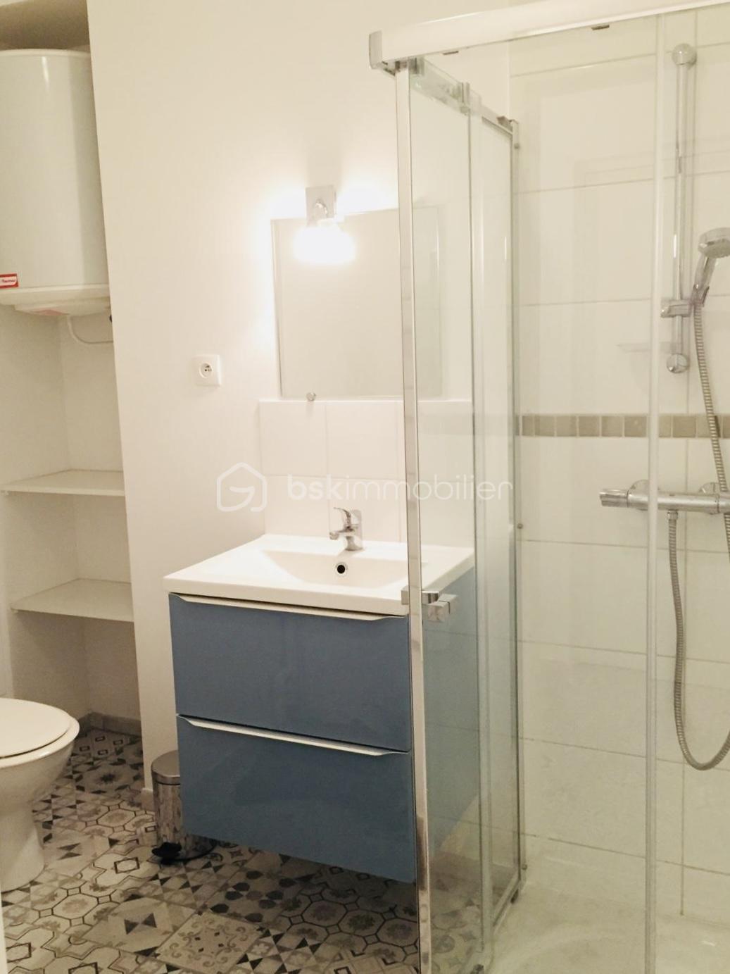 Appartement de 17 m² - Sdb ok.jpeg