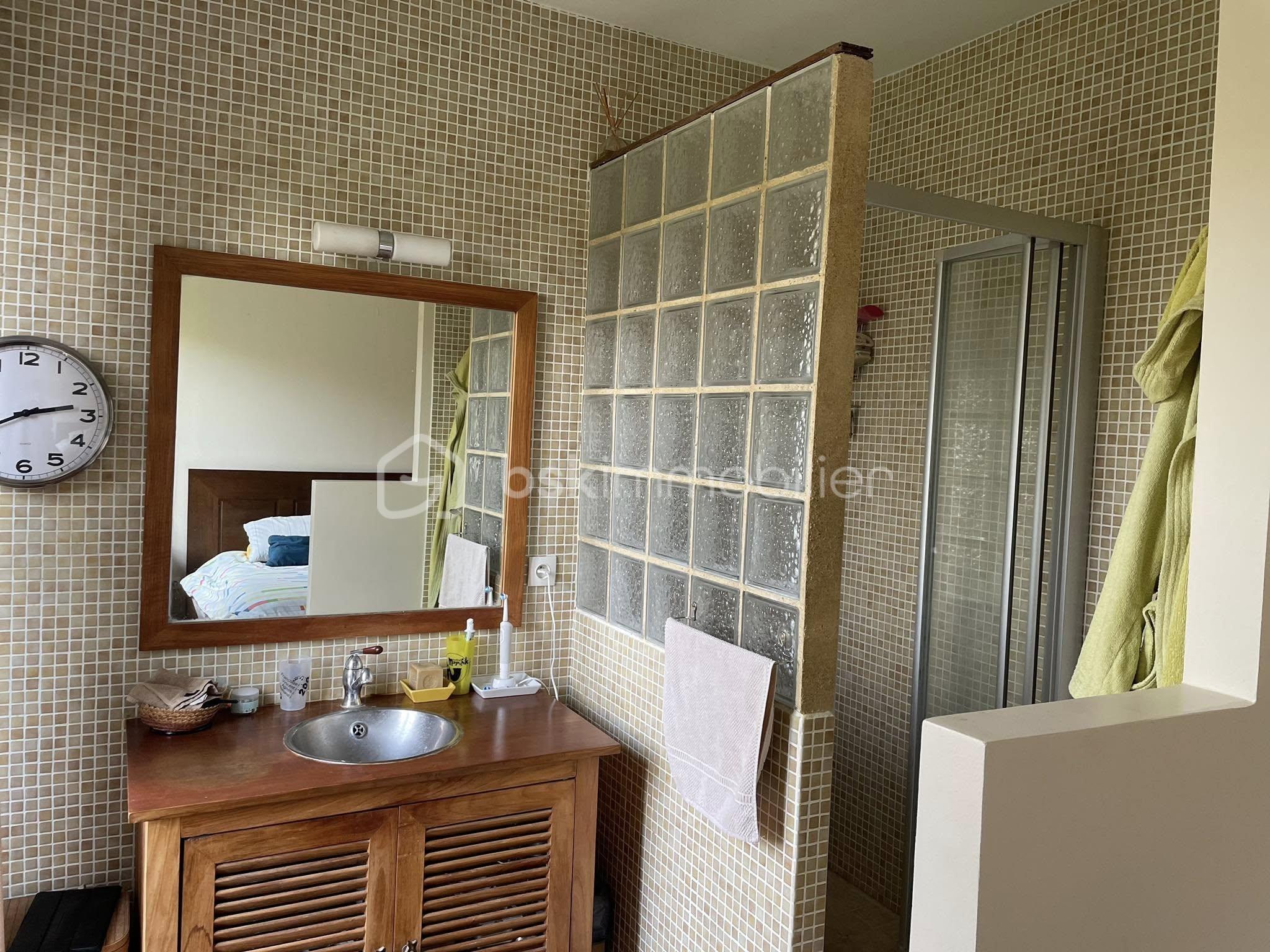 Demeure de 215 m² - 480271607_10235372699322666_5343510654698787995_n.jpg