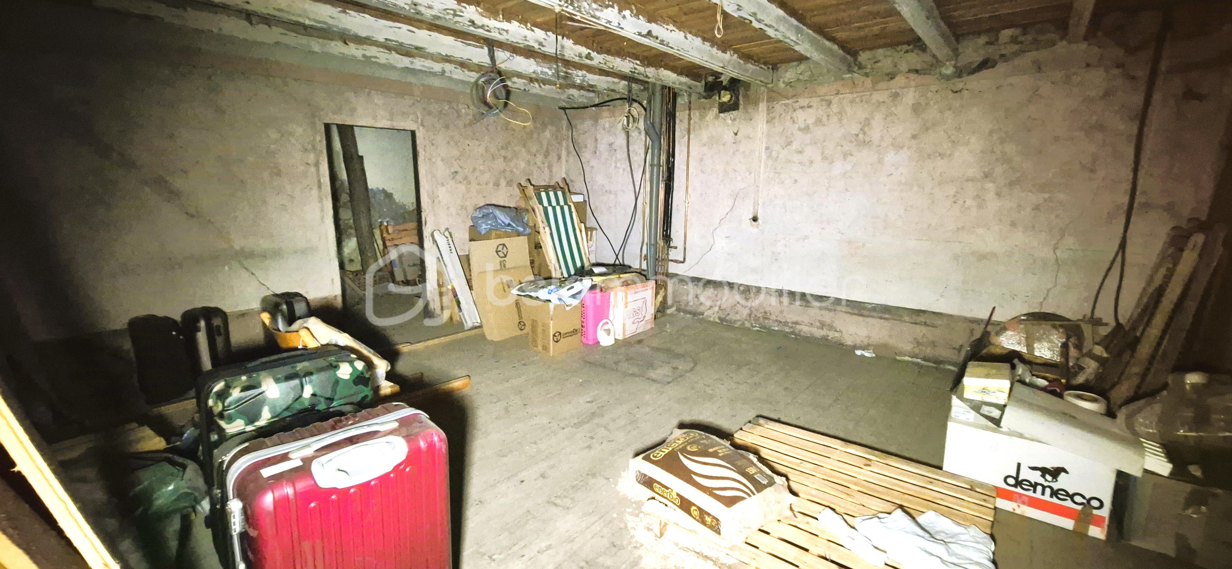 Corps de ferme de 180 m² - 20251115_142914.jpg