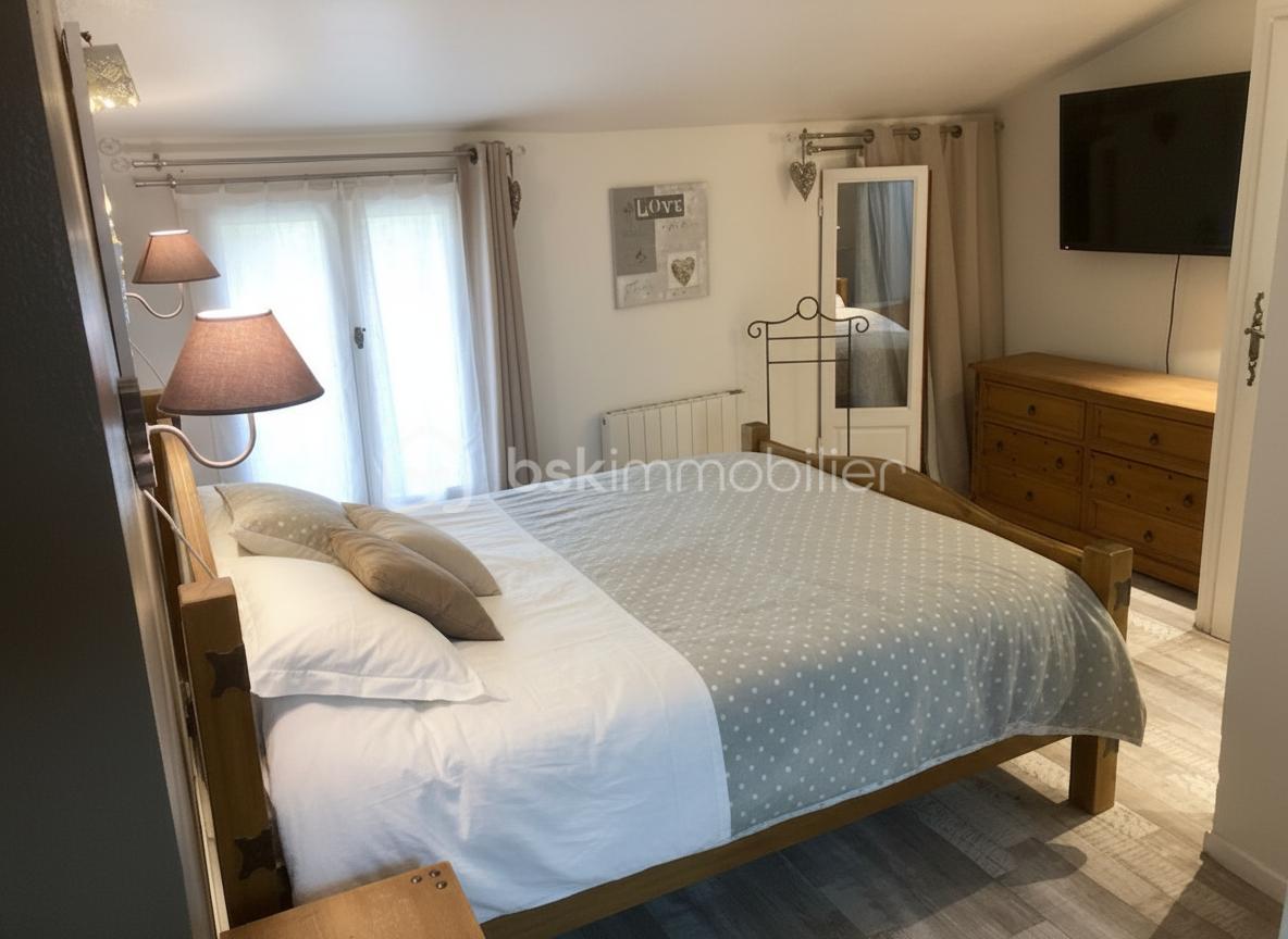 Maison de village de 180 m² - generated_2026-01-07T17_41_02.129.jpg