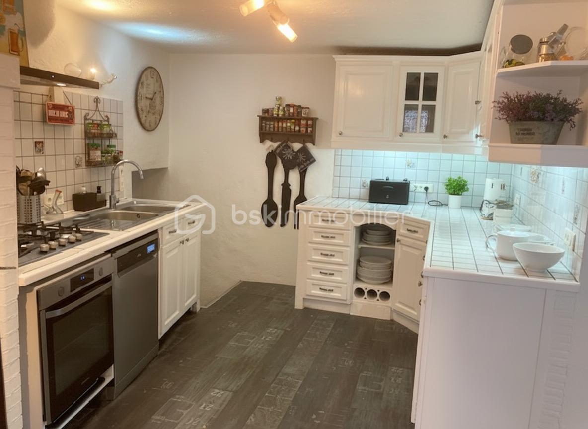 Maison de village de 180 m² - generated_2026-01-07T17_36_15.534.jpg