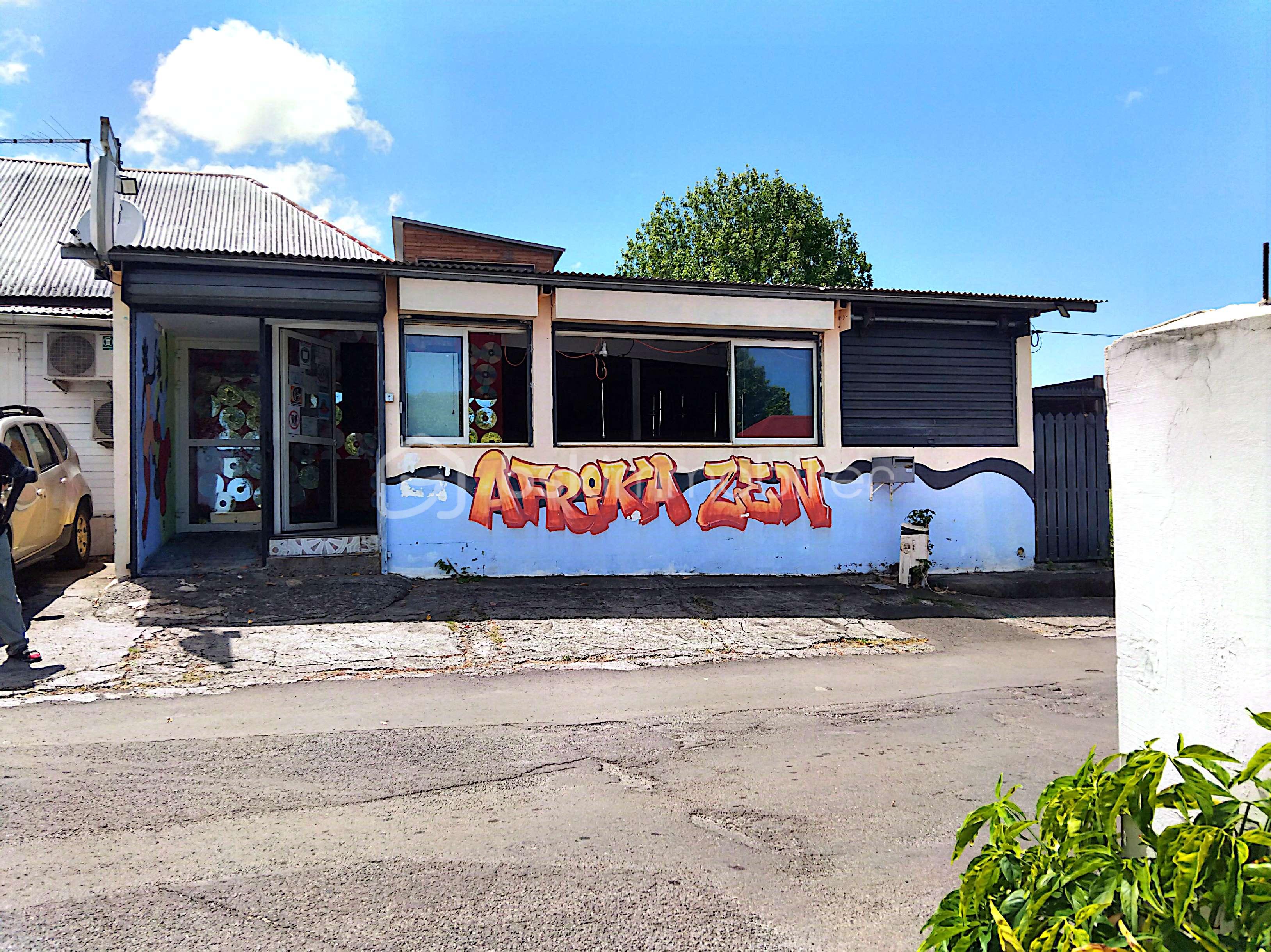Fonds de commerce - façade Africazen.jpg