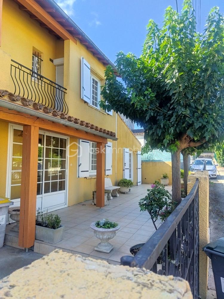 Maison ancienne de 148 m² - VUE COTE RUE .jpg
