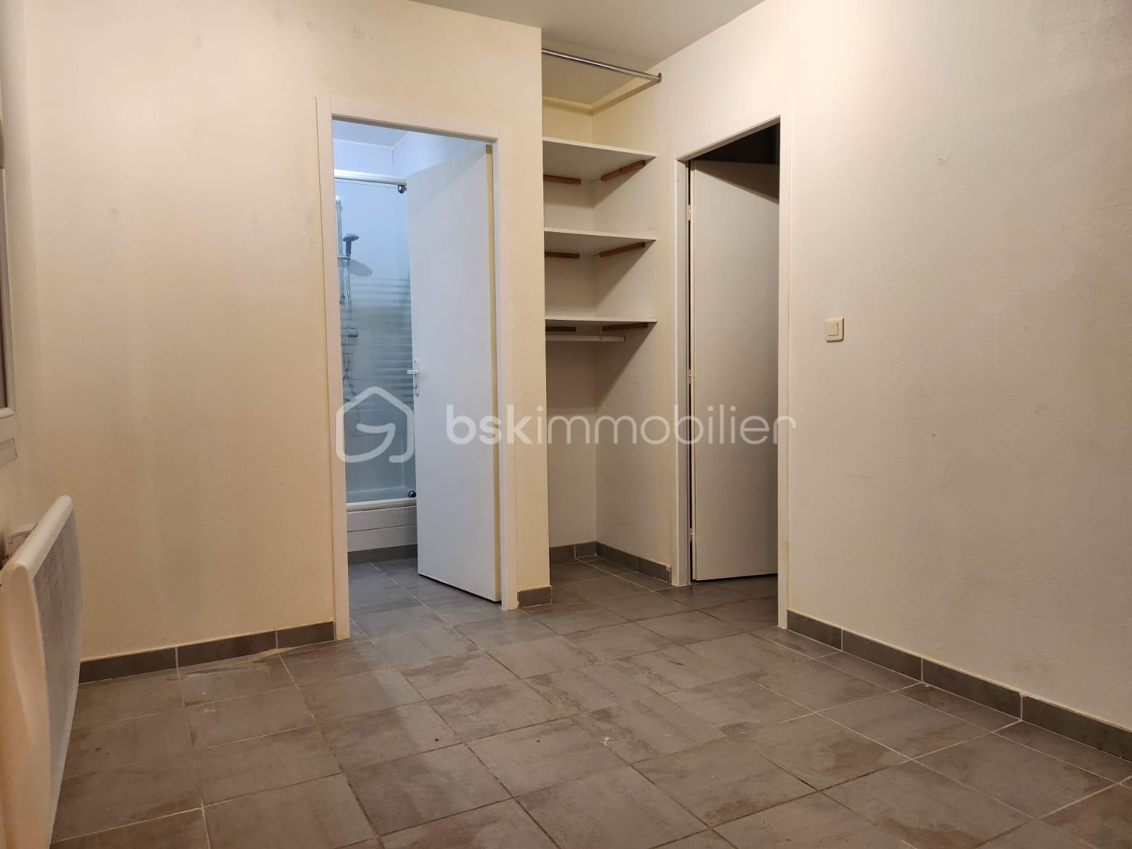 Appartement de 48 m² - motion_photo_1430746019453406816.jpg