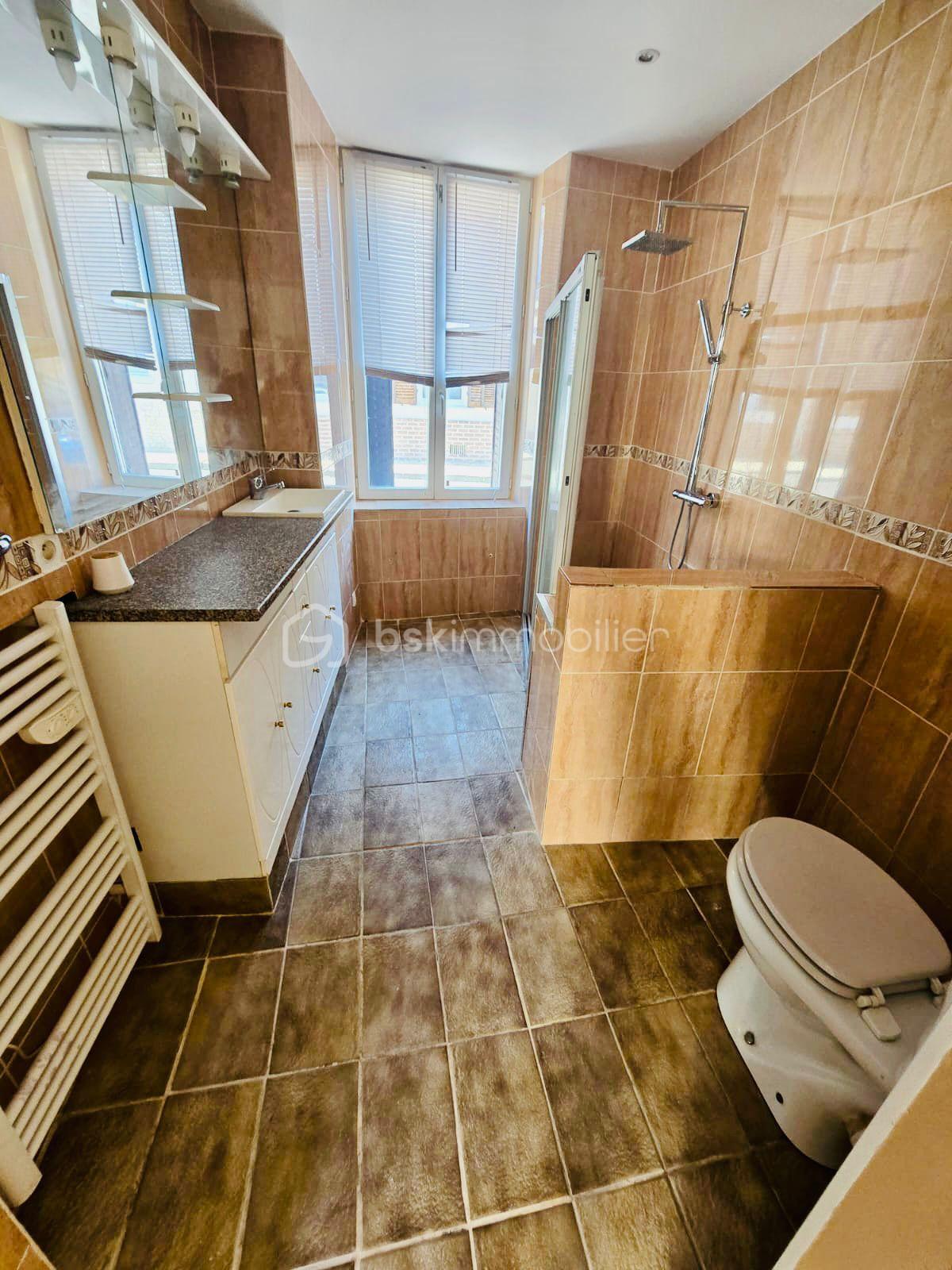 Immeuble de 170 m² - 1000063015.jpg