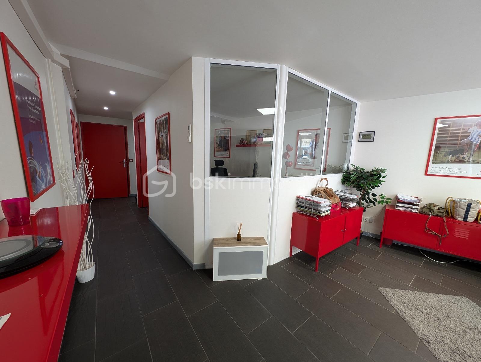 Local commercial de 48 m² - d758609b-8384-4129-8422-4370940cb410.jpeg