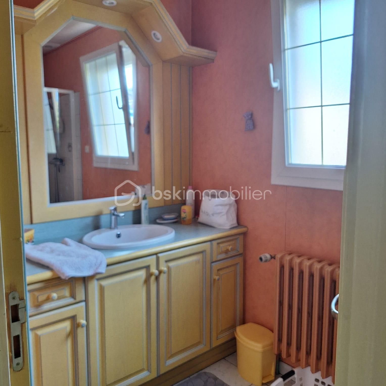 Pavillon de 90 m² - 74c5f5a2-c756-4267-88c6-560babaf4765.jpeg